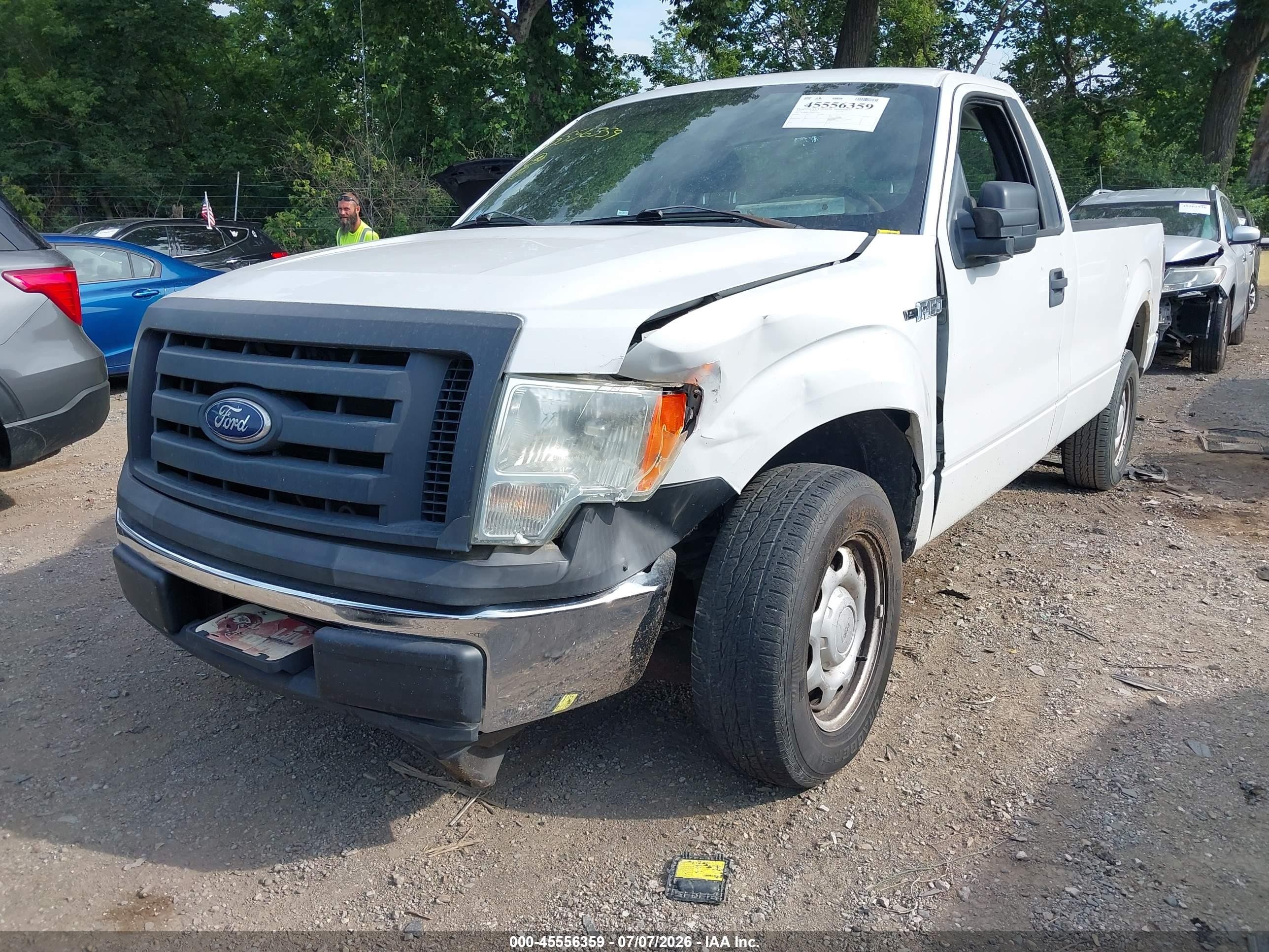 2010 Ford F-150 Stx/xl/xl W/mid-box Prep/xlt/xlt W/mid-box Prep White vin: 1FTMF1CW1AKC11123