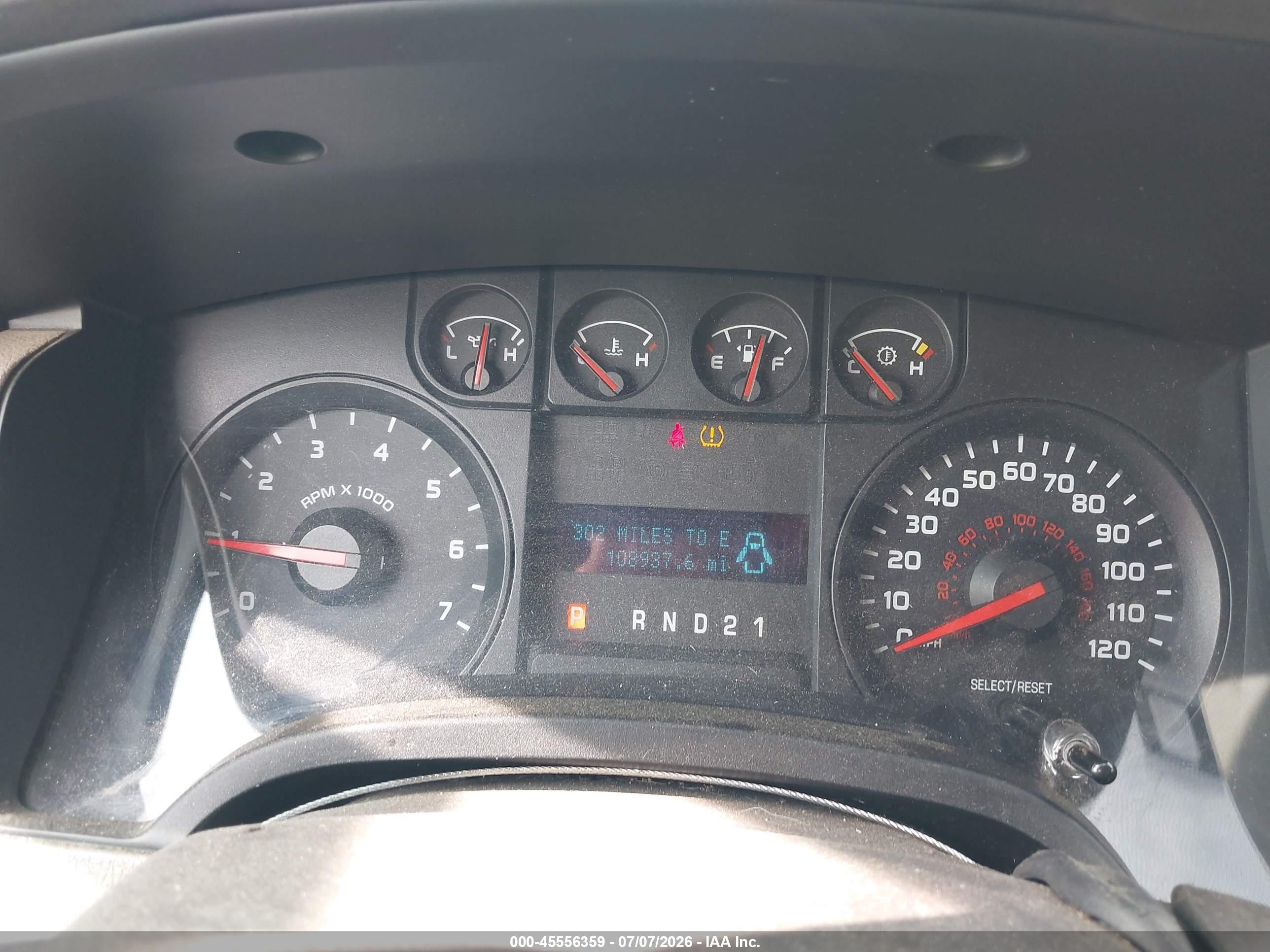 2010 Ford F-150 Stx/xl/xl W/mid-box Prep/xlt/xlt W/mid-box Prep White vin: 1FTMF1CW1AKC11123