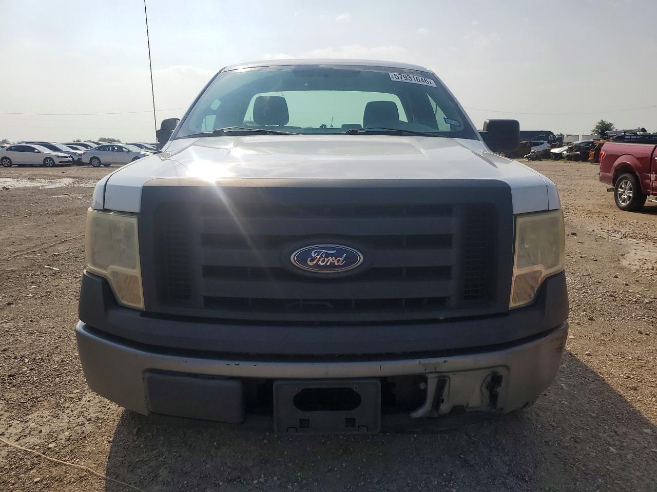 2010 Ford F150 White vin: 1FTMF1CW1AKE49165
