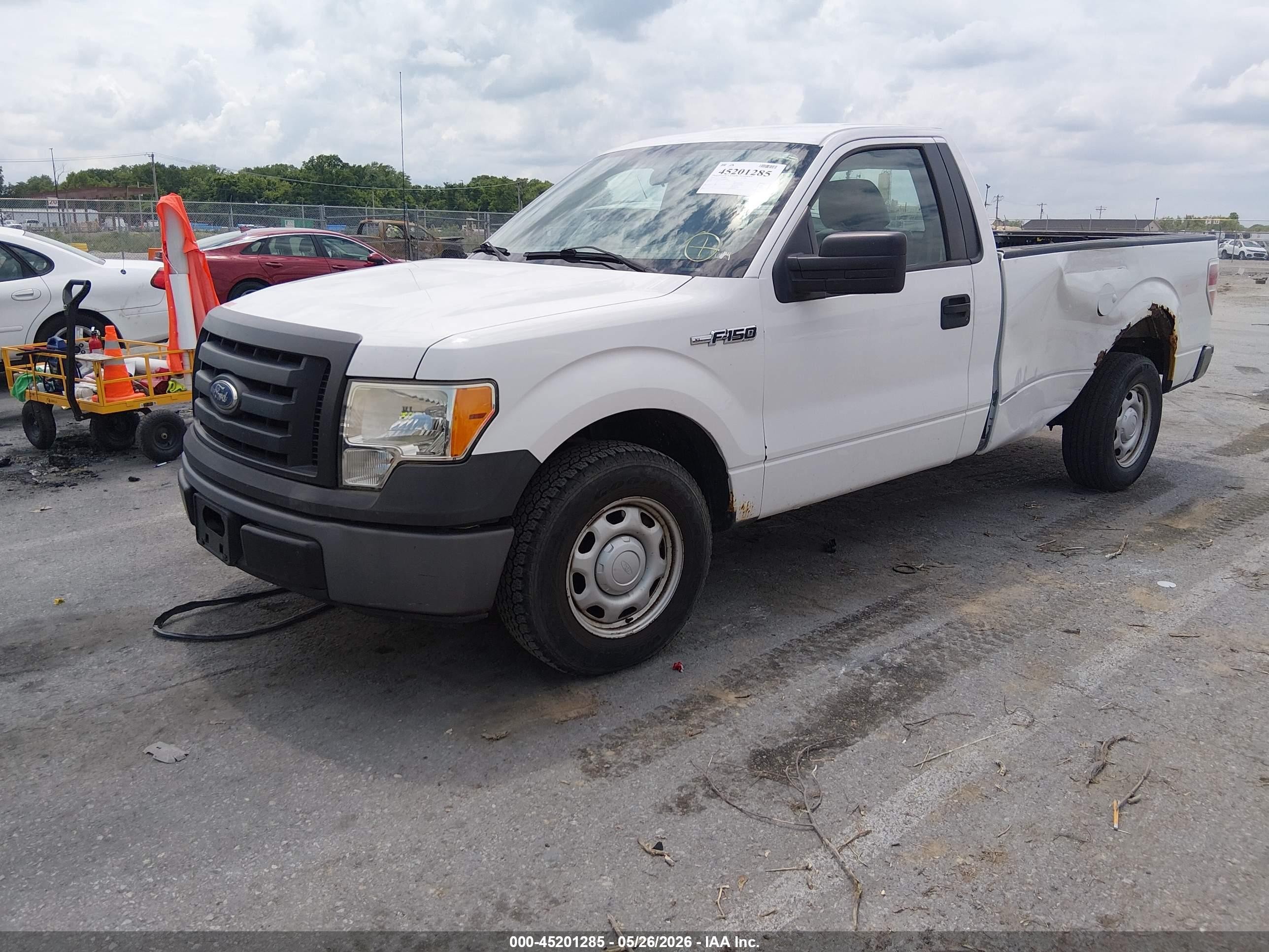 2010 Ford F-150 Stx/xl/xlt White vin: 1FTMF1CW2AKE80070