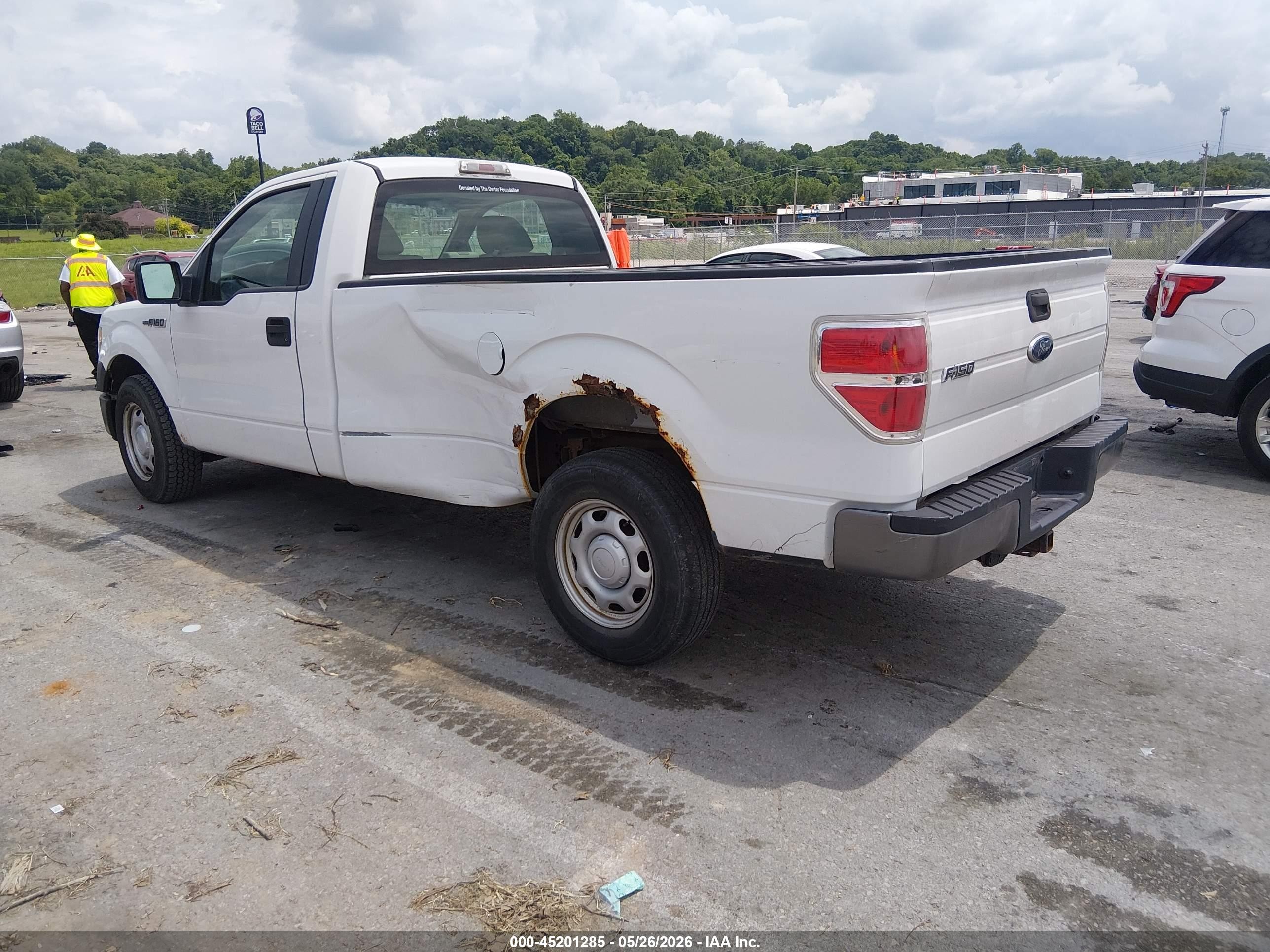 2010 Ford F-150 Stx/xl/xlt White vin: 1FTMF1CW2AKE80070