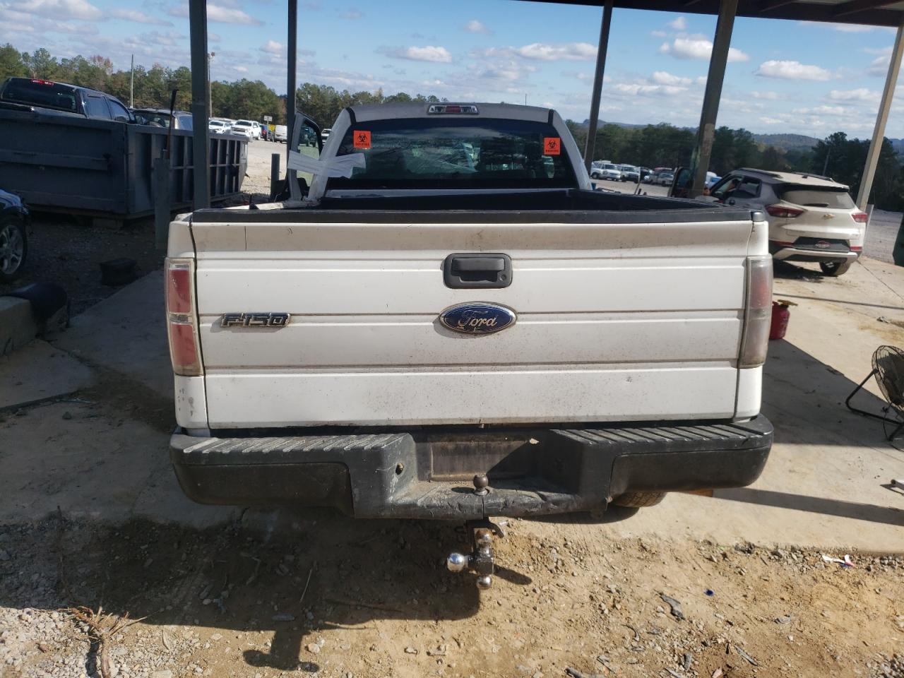 2010 Ford F150    White vin: 1FTMF1CW2AKE80263