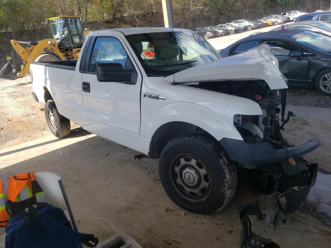 2010 Ford F150    White vin: 1FTMF1CW2AKE80263