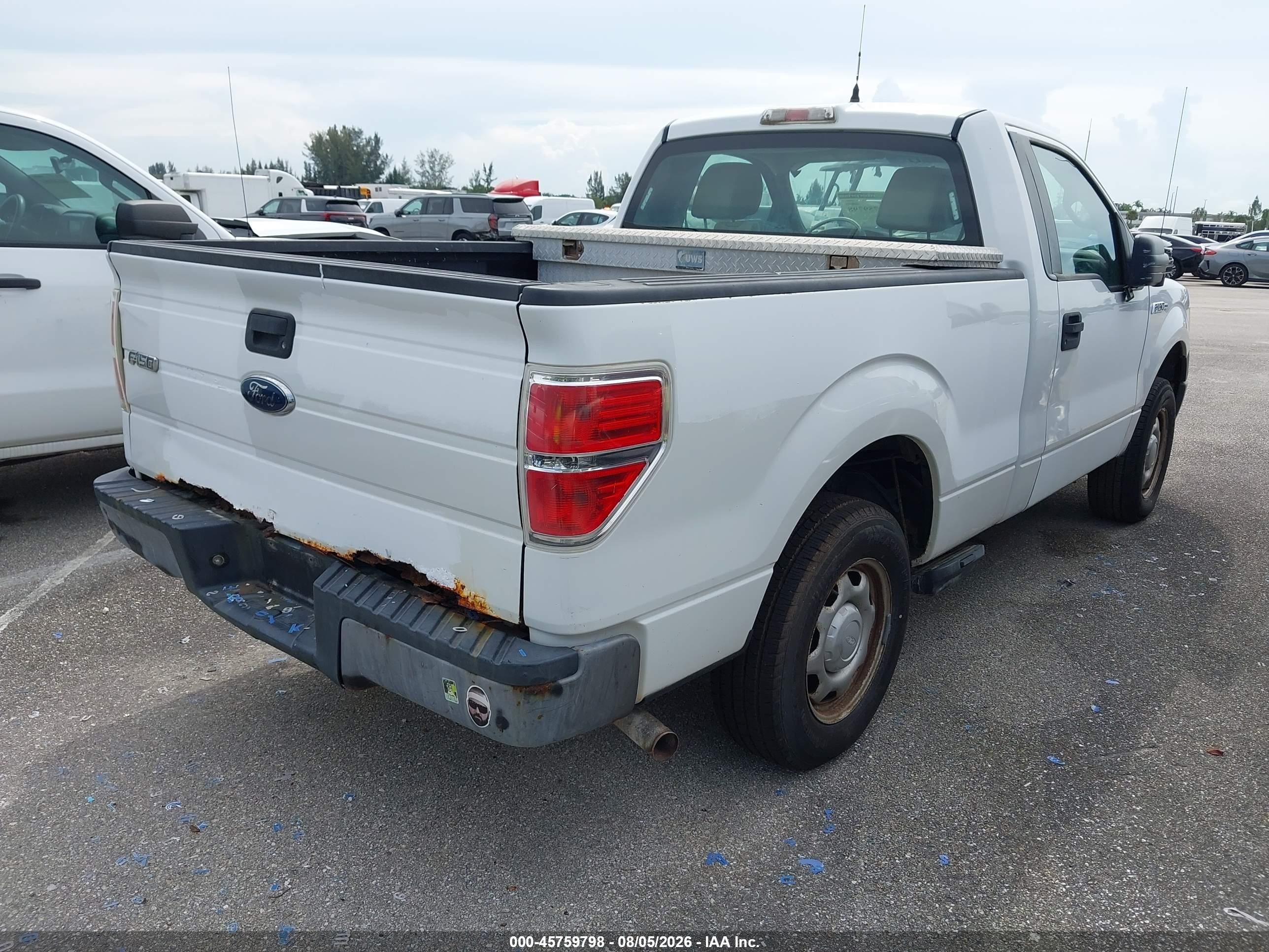 2010 Ford F-150 Stx/xl/xl W/mid-box Prep/xlt/xlt W/mid-box Prep White vin: 1FTMF1CW3AFC92134