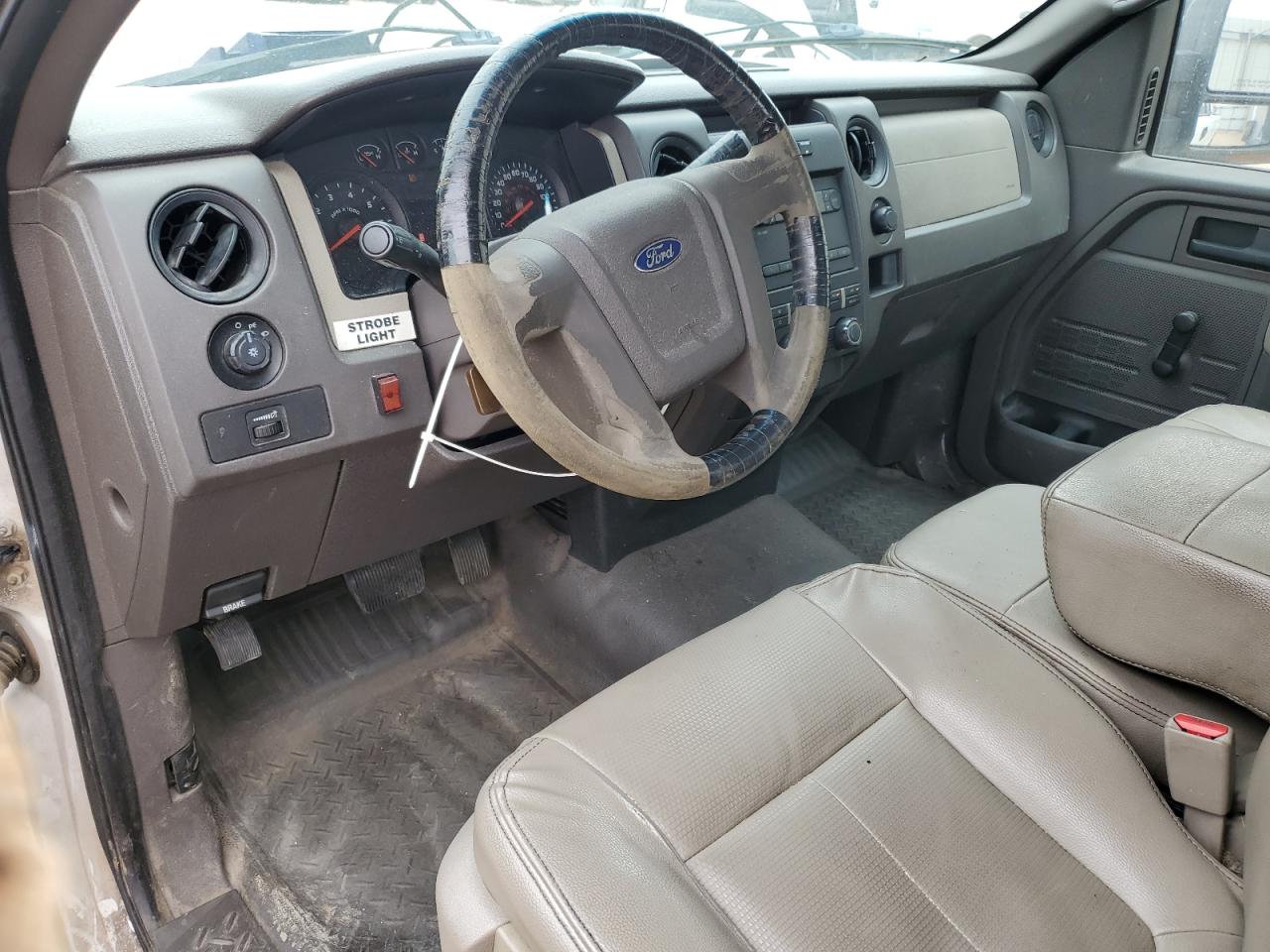 2010 Ford F150 White vin: 1FTMF1CW3AKB55329 Damage: Steering Wheel, Worn, Replacement Required