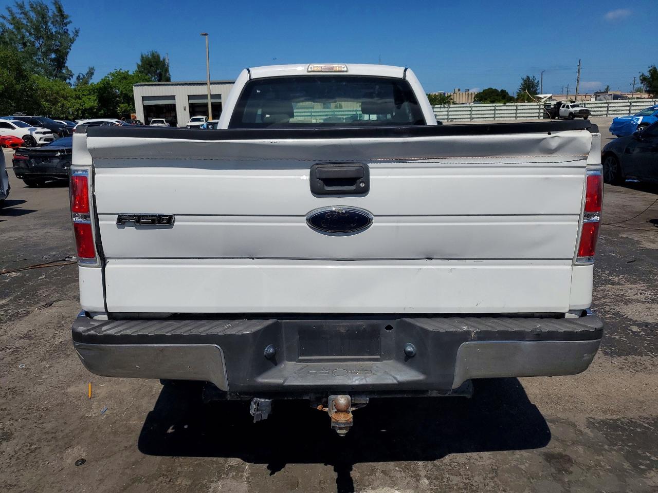 2010 Ford F150 White vin: 1FTMF1CW3AKB82711