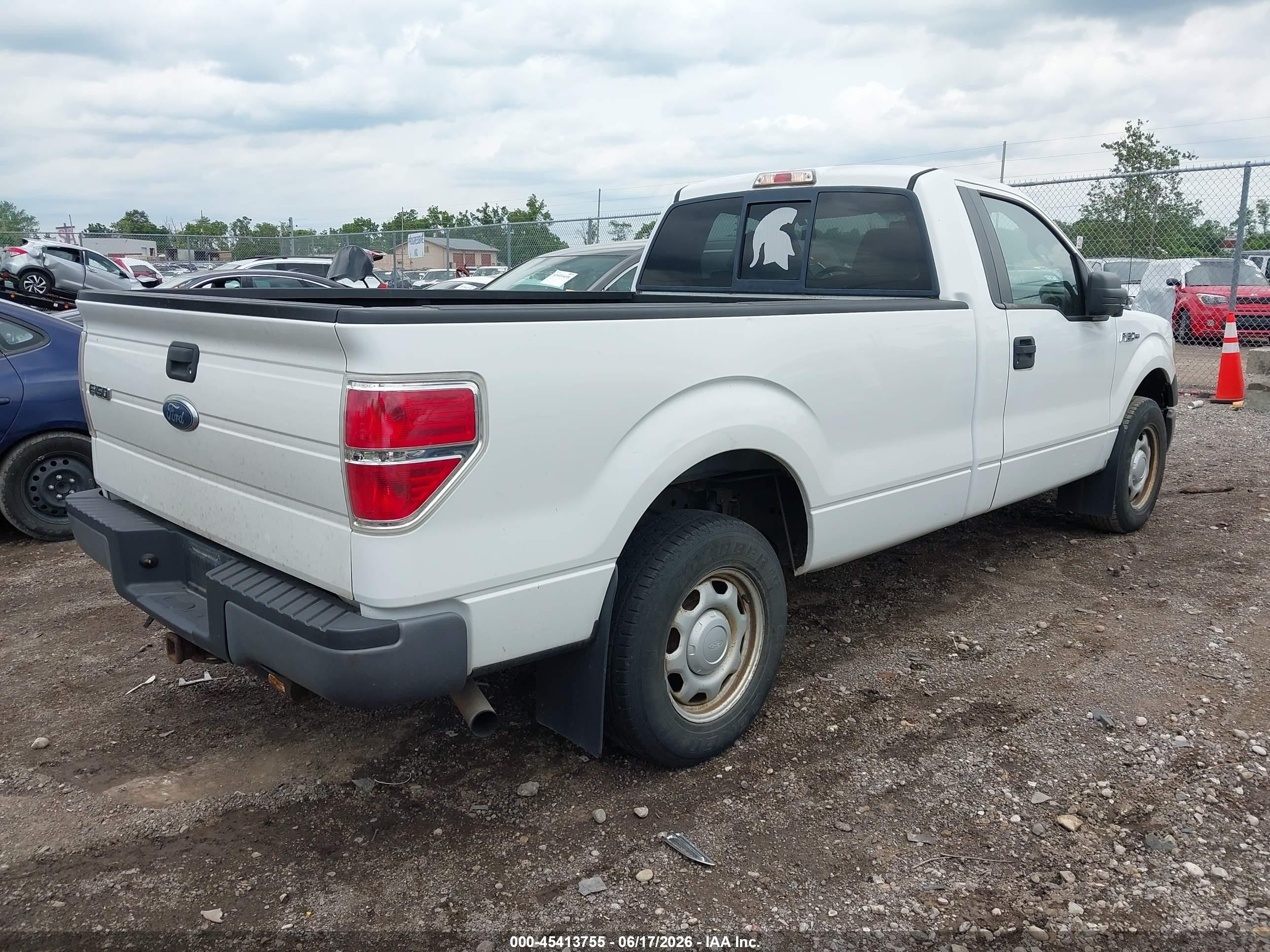 2010 Ford F-150 Stx/xl/xl W/mid-box Prep/xlt/xlt W/mid-box Prep White vin: 1FTMF1CW3AKE48633
