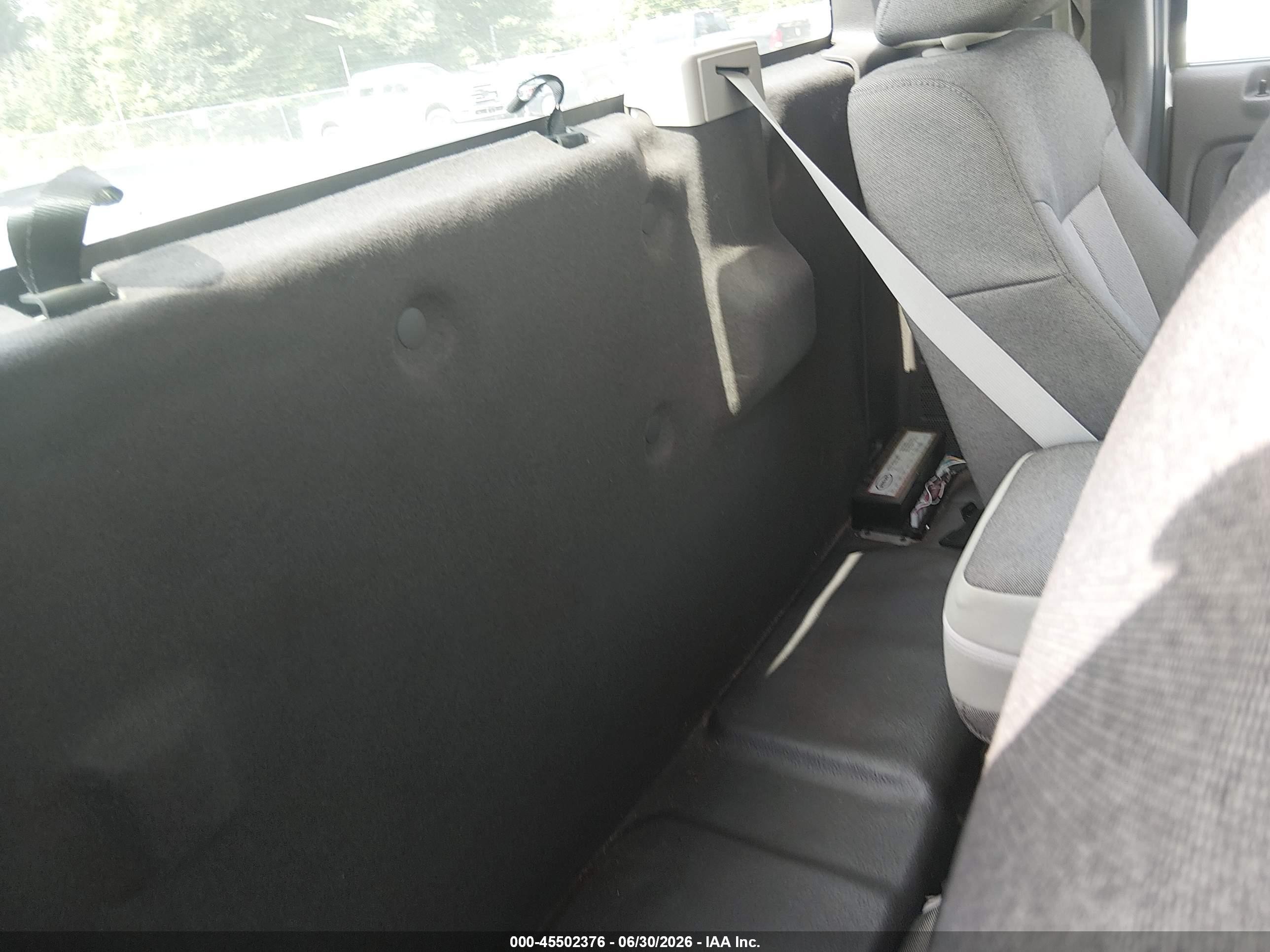 2010 Ford F150   Белый vin: 1FTMF1CW4AKB99971