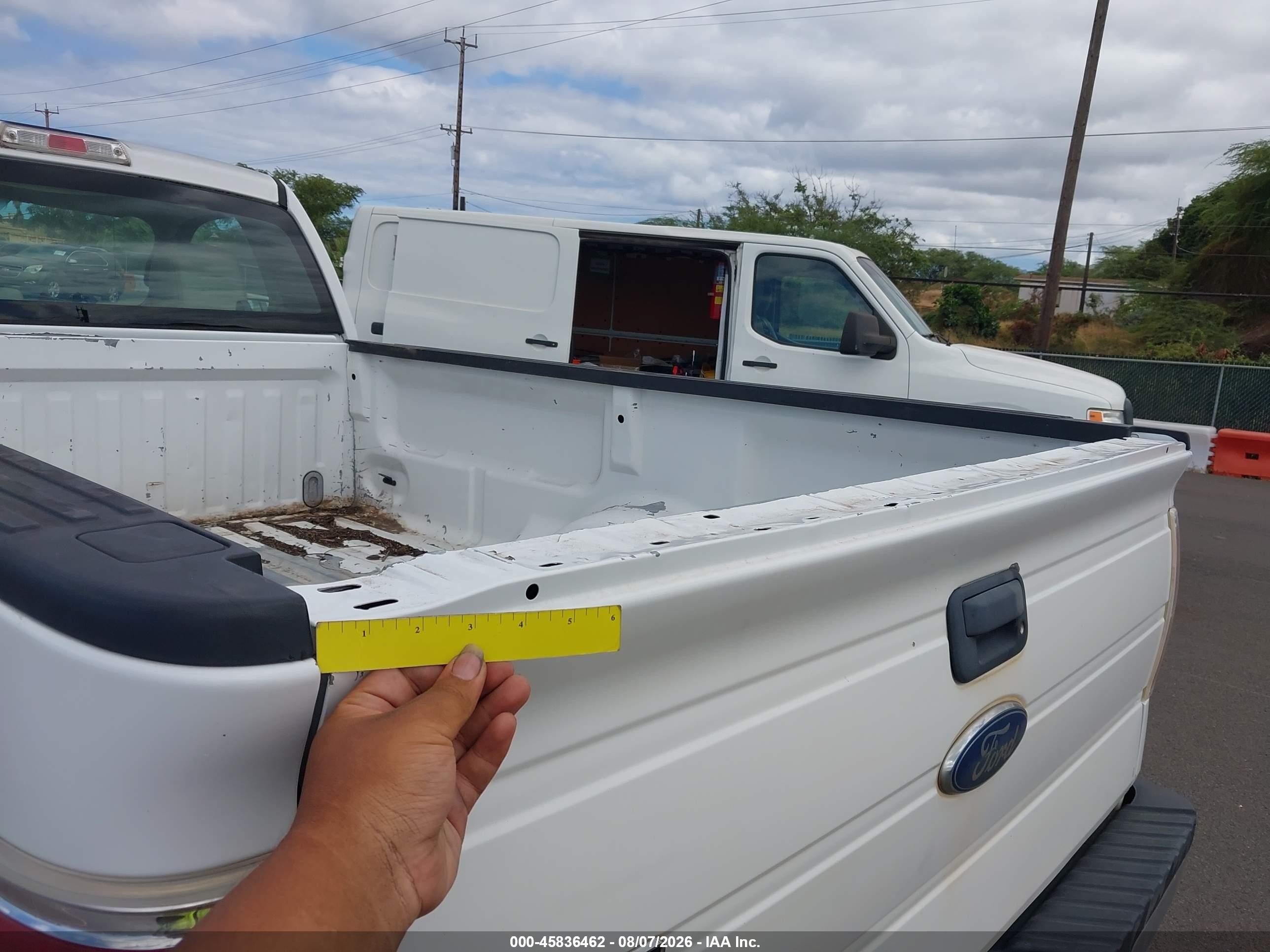 2010 Ford F-150   White vin: 1FTMF1CW4AKE61536