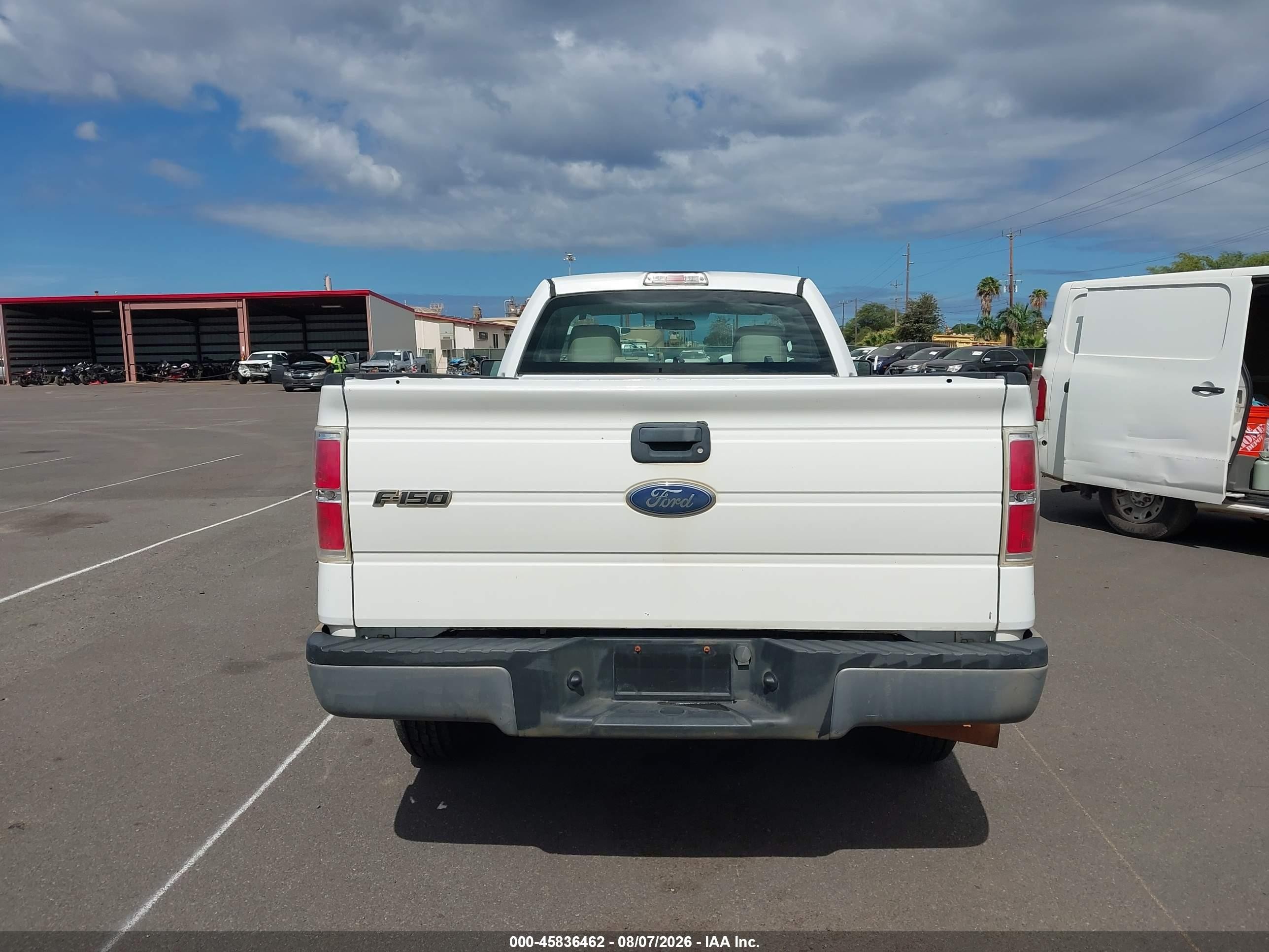 2010 Ford F-150   White vin: 1FTMF1CW4AKE61536