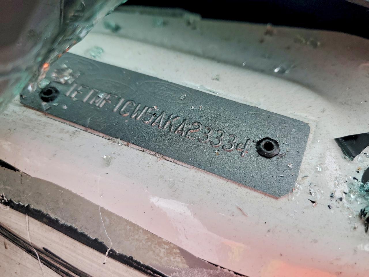 2010 Ford F150 Белый vin: 1FTMF1CW5AKA23334