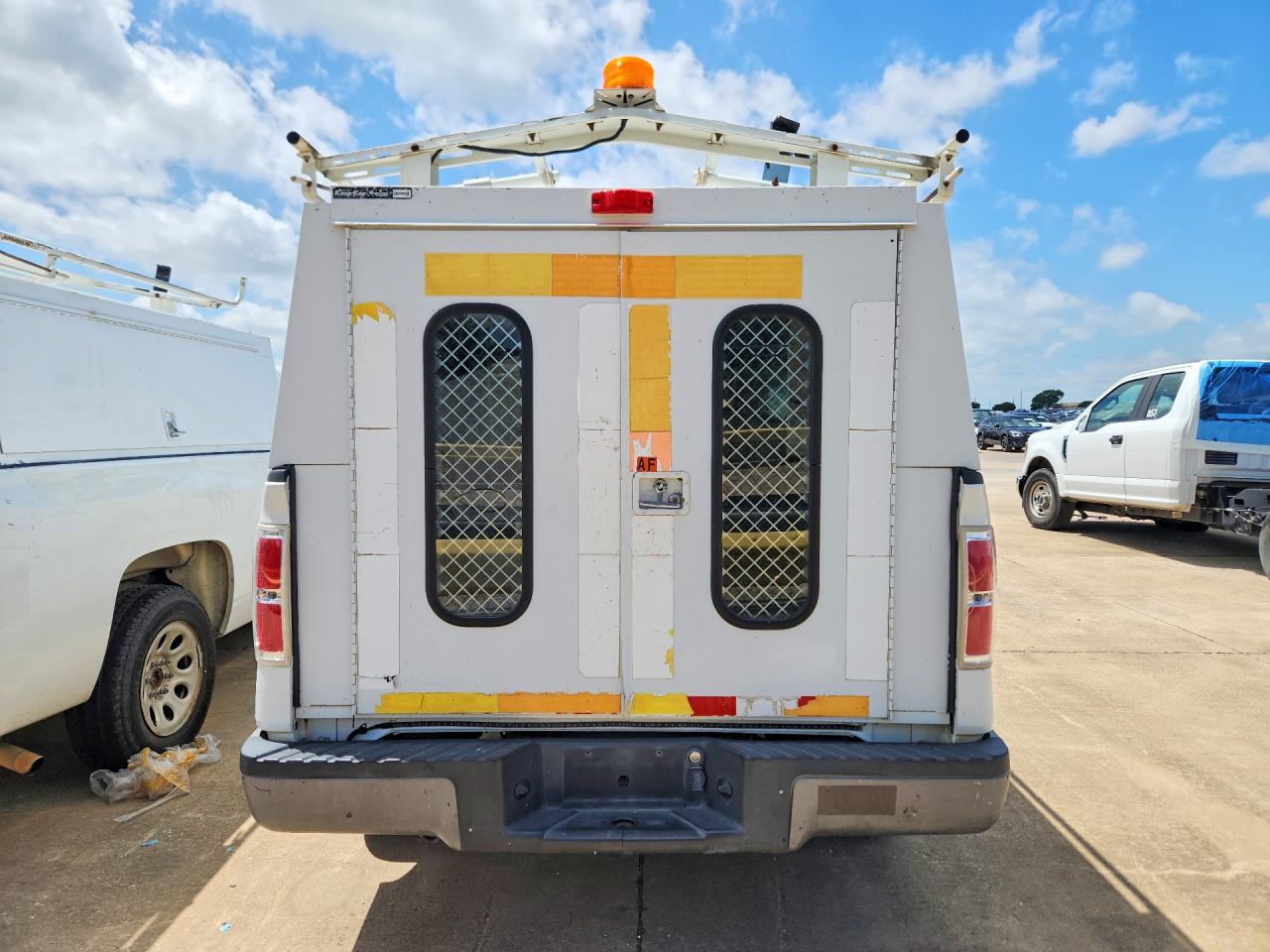 2010 Ford F150 White vin: 1FTMF1CW5AKB11123