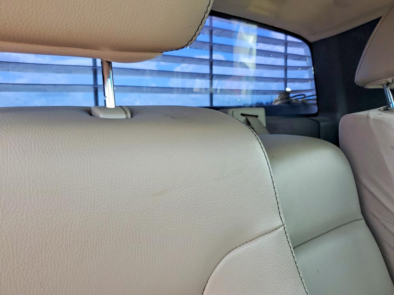 2010 Ford F150 White vin: 1FTMF1CW5AKE39514