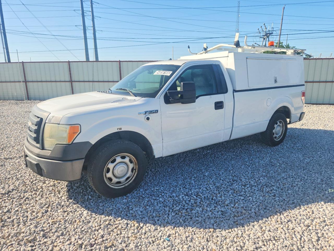 2010 Ford F150 White vin: 1FTMF1CW6AKB11079