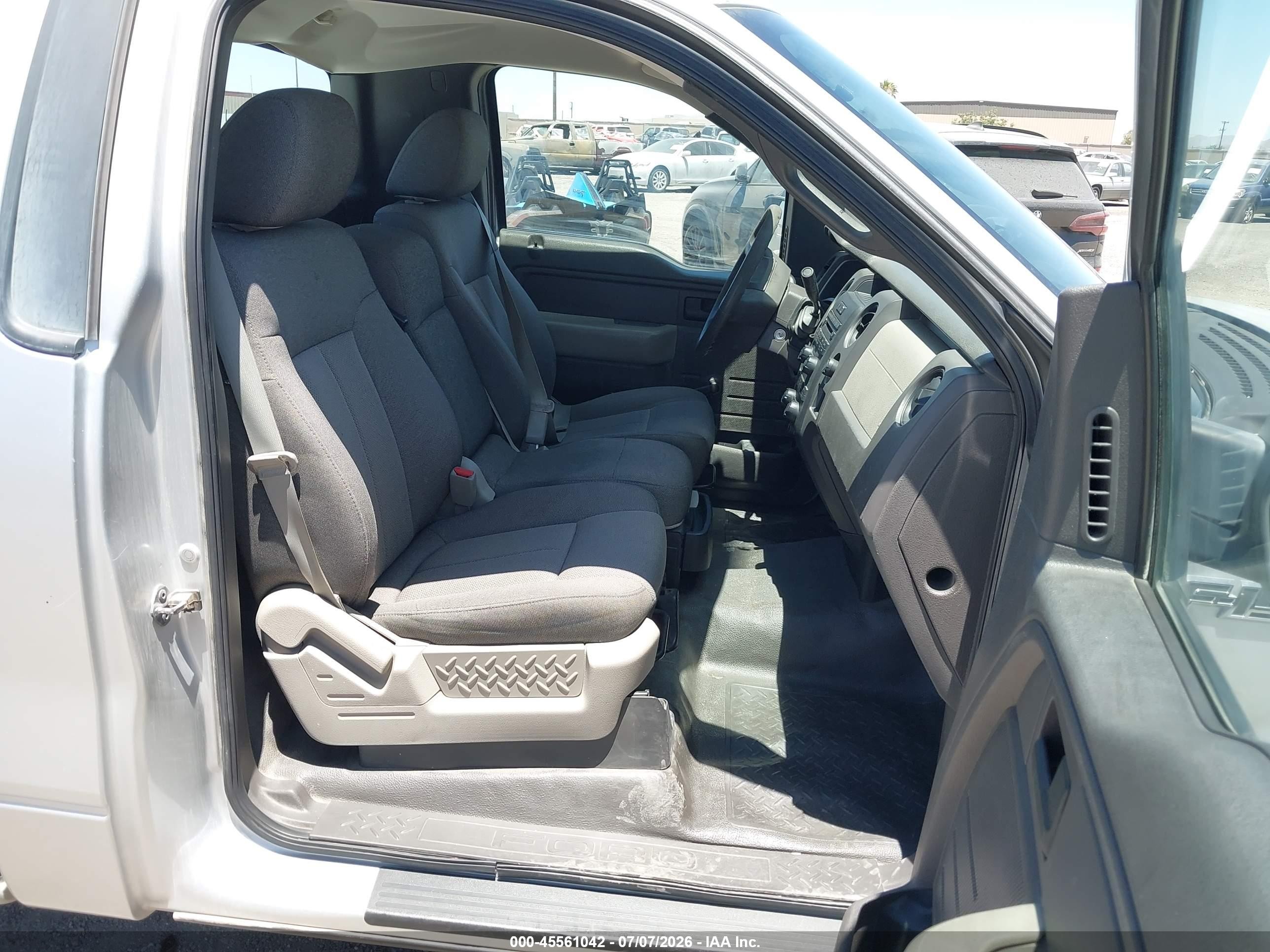 2010 Ford F-150   Silver vin: 1FTMF1CW7AKA24811
