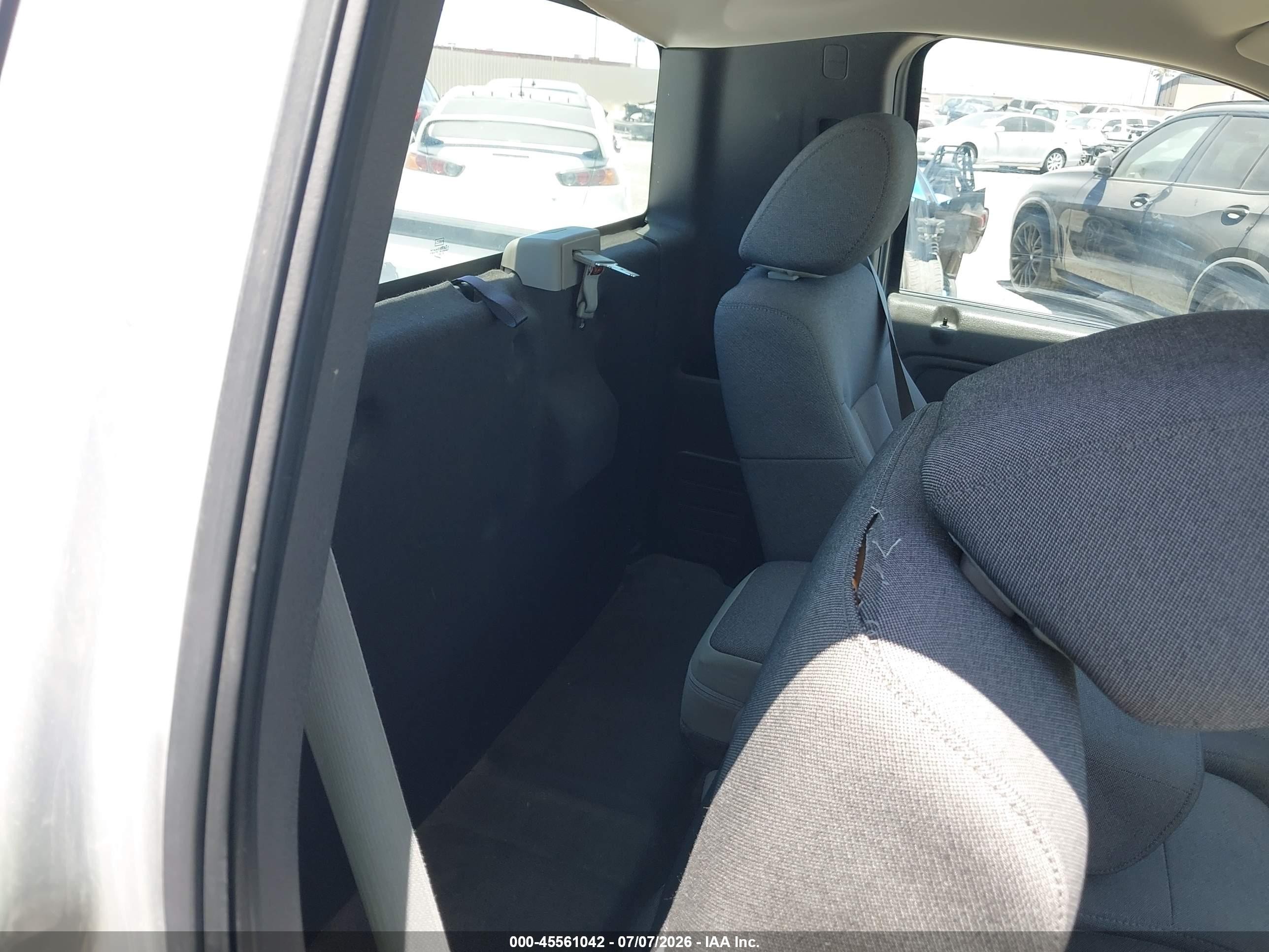 2010 Ford F-150   Silver vin: 1FTMF1CW7AKA24811
