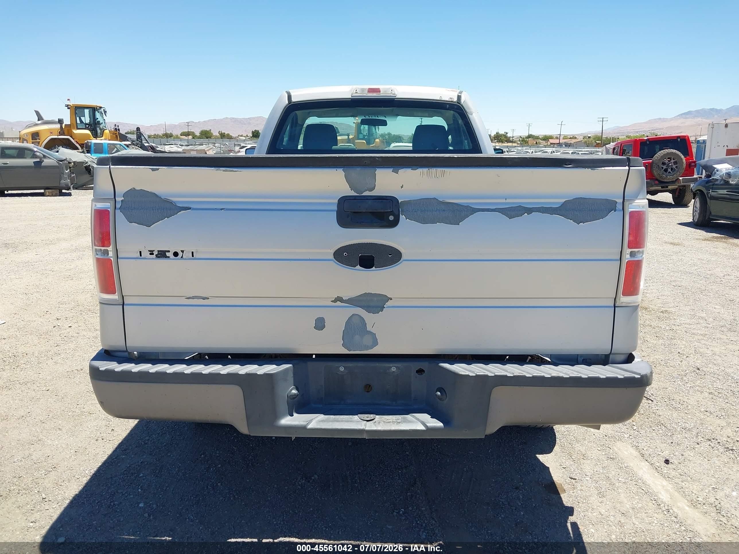 2010 Ford F-150   Silver vin: 1FTMF1CW7AKA24811