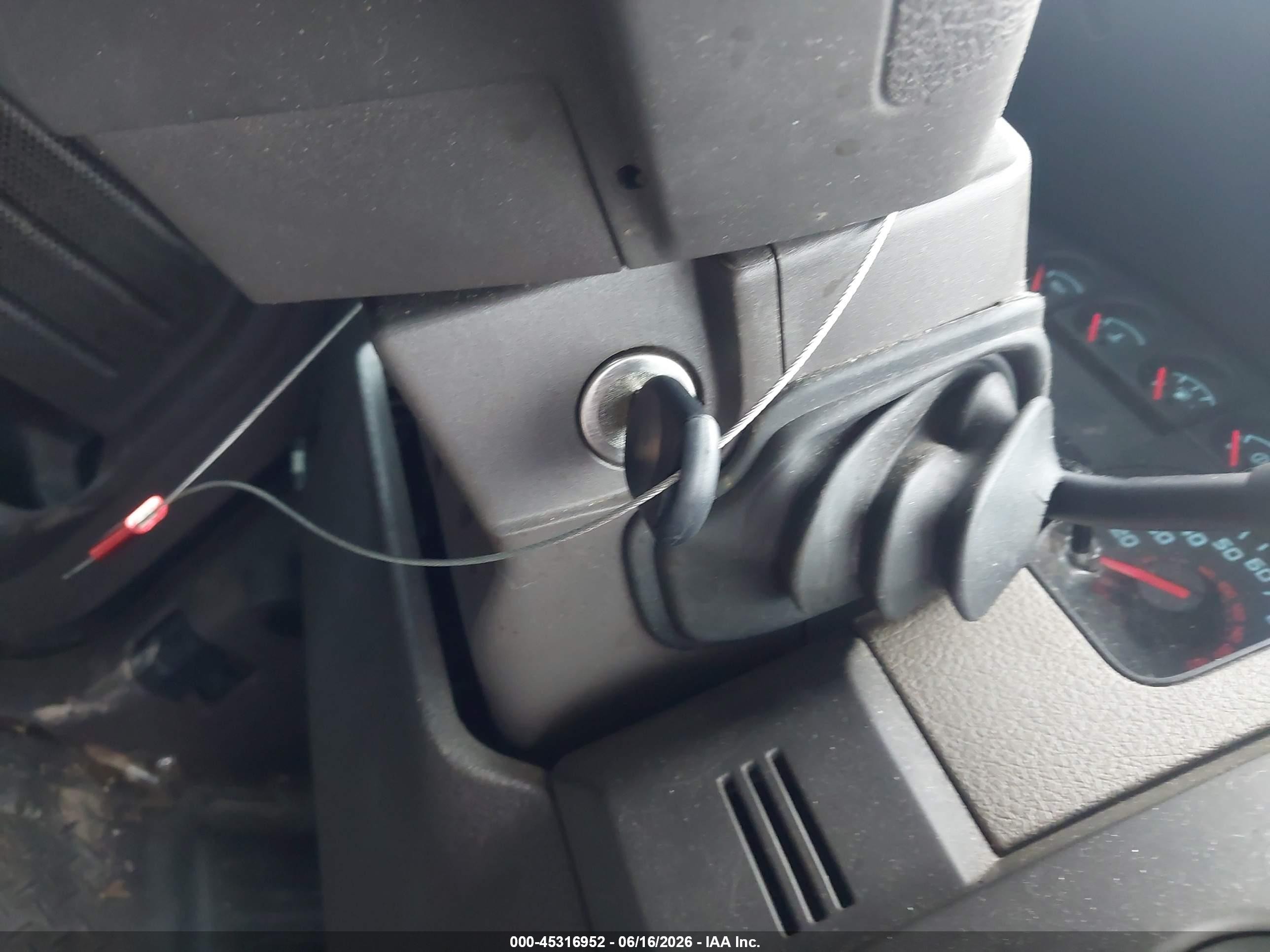 2010 Ford F-150 Stx/xl/xlt Серебряный vin: 1FTMF1CW7AKC37046