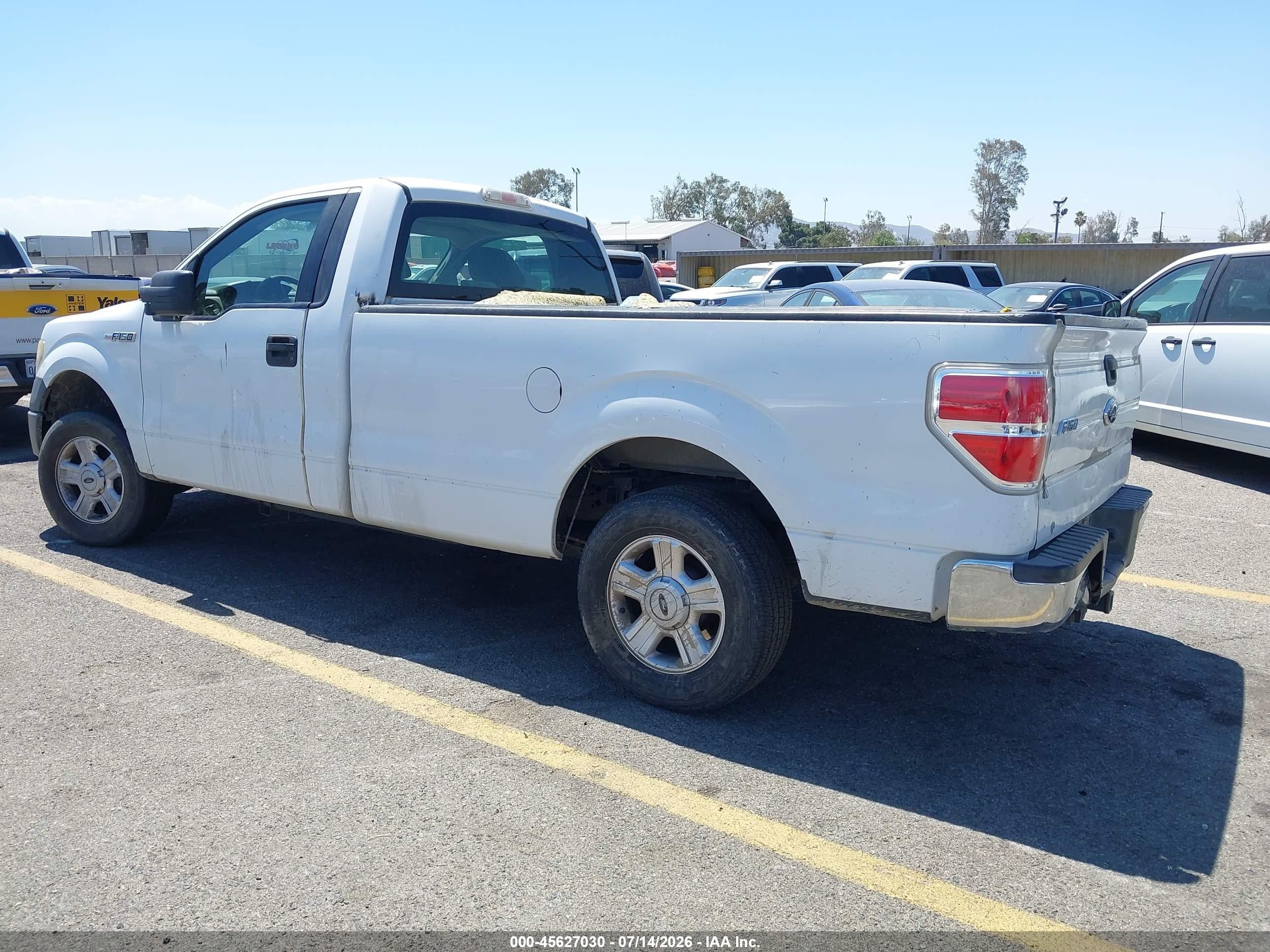 2010 Ford F-150 Stx/xl/xl W/mid-box Prep/xlt/xlt W/mid-box Prep White vin: 1FTMF1CW7AKE43192