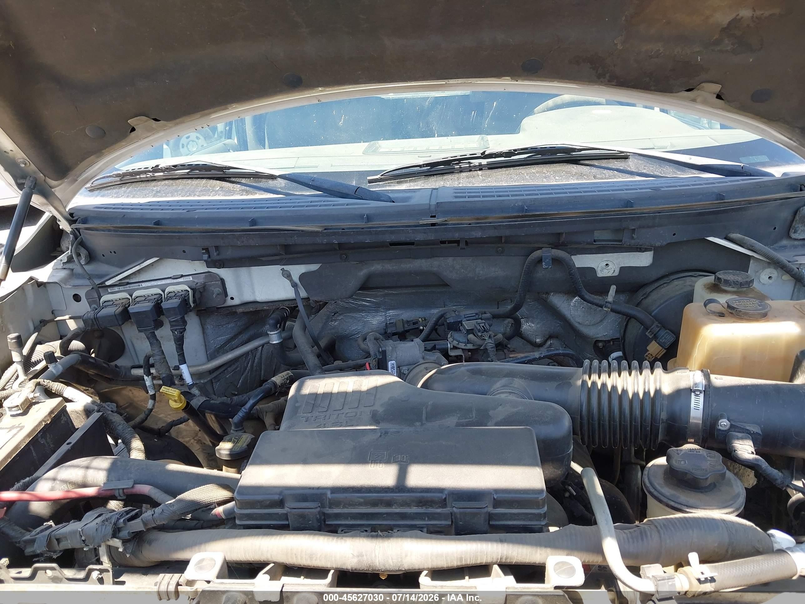 2010 Ford F-150 Stx/xl/xl W/mid-box Prep/xlt/xlt W/mid-box Prep White vin: 1FTMF1CW7AKE43192