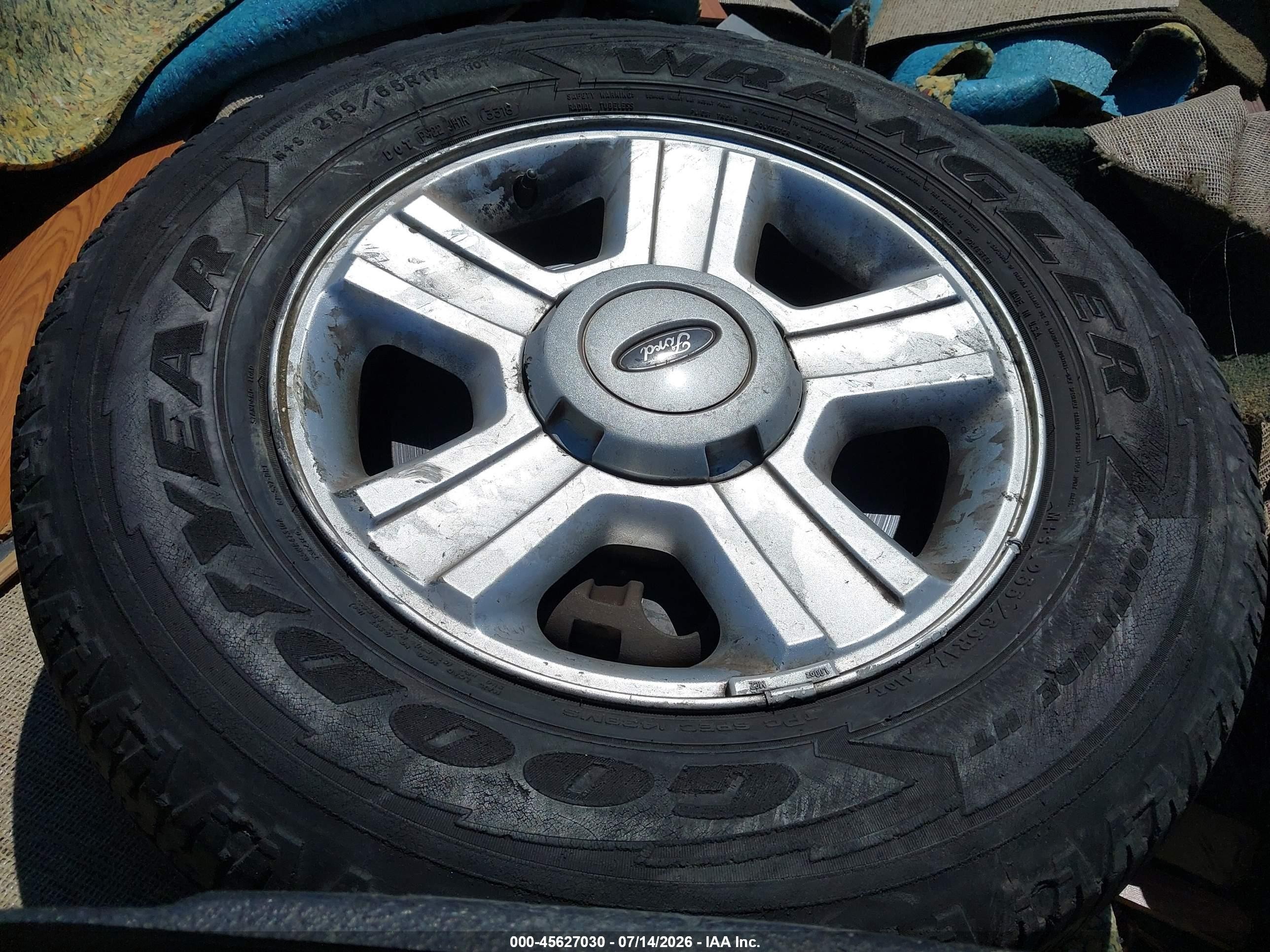 2010 Ford F-150 Stx/xl/xl W/mid-box Prep/xlt/xlt W/mid-box Prep White vin: 1FTMF1CW7AKE43192