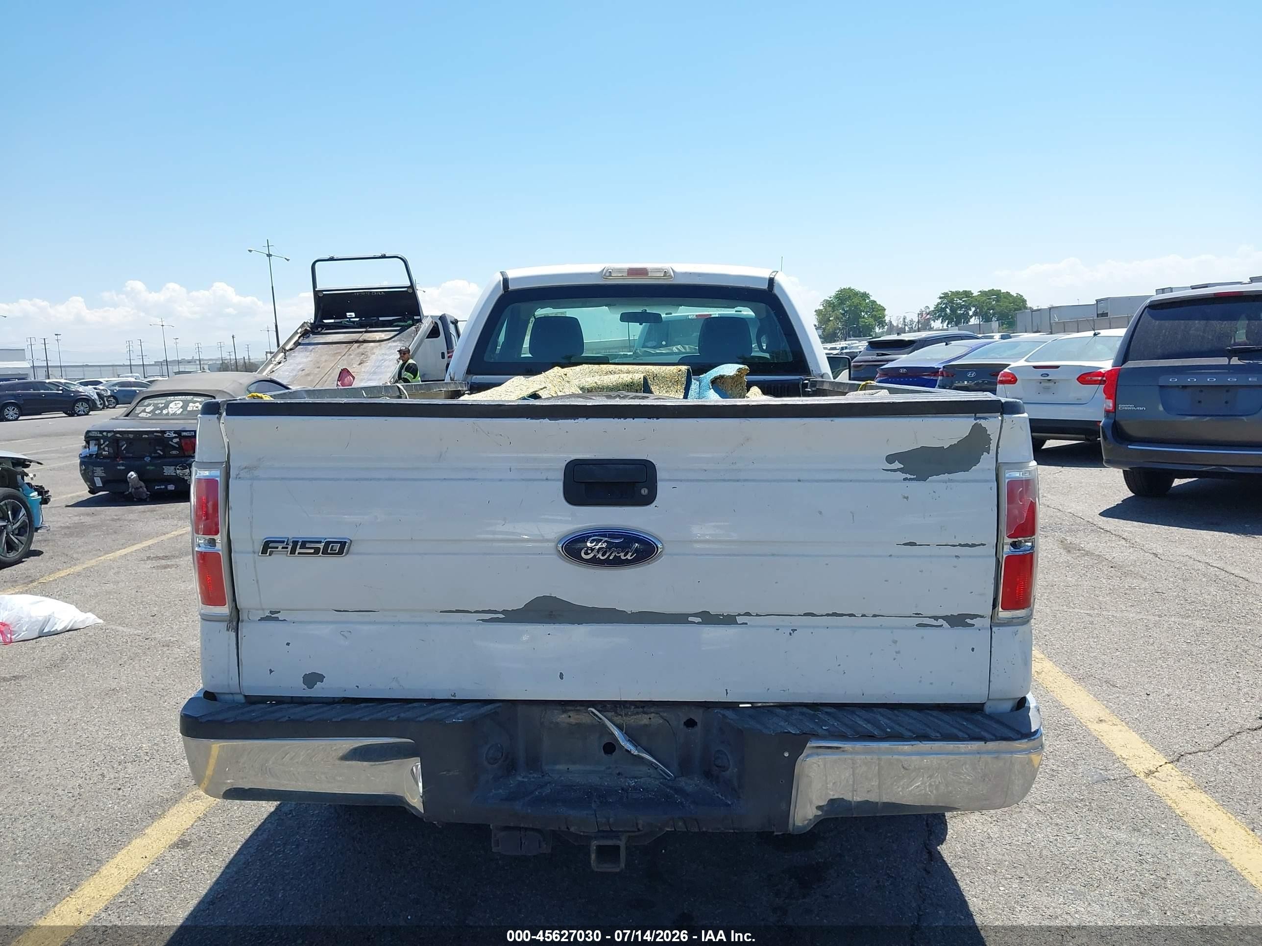 2010 Ford F-150 Stx/xl/xl W/mid-box Prep/xlt/xlt W/mid-box Prep White vin: 1FTMF1CW7AKE43192