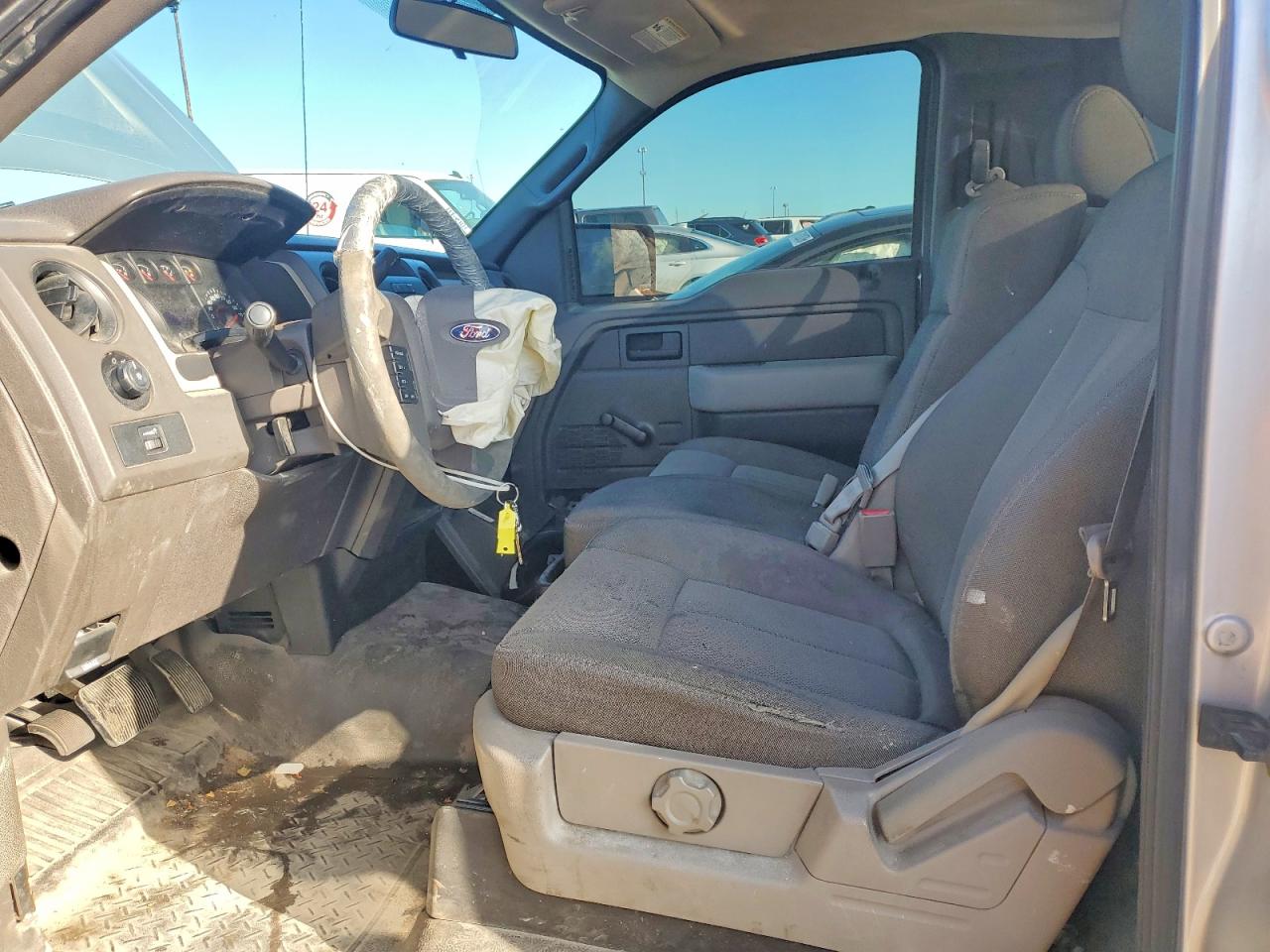 2010 Ford F150 Серебряный vin: 1FTMF1CW8AKA59874