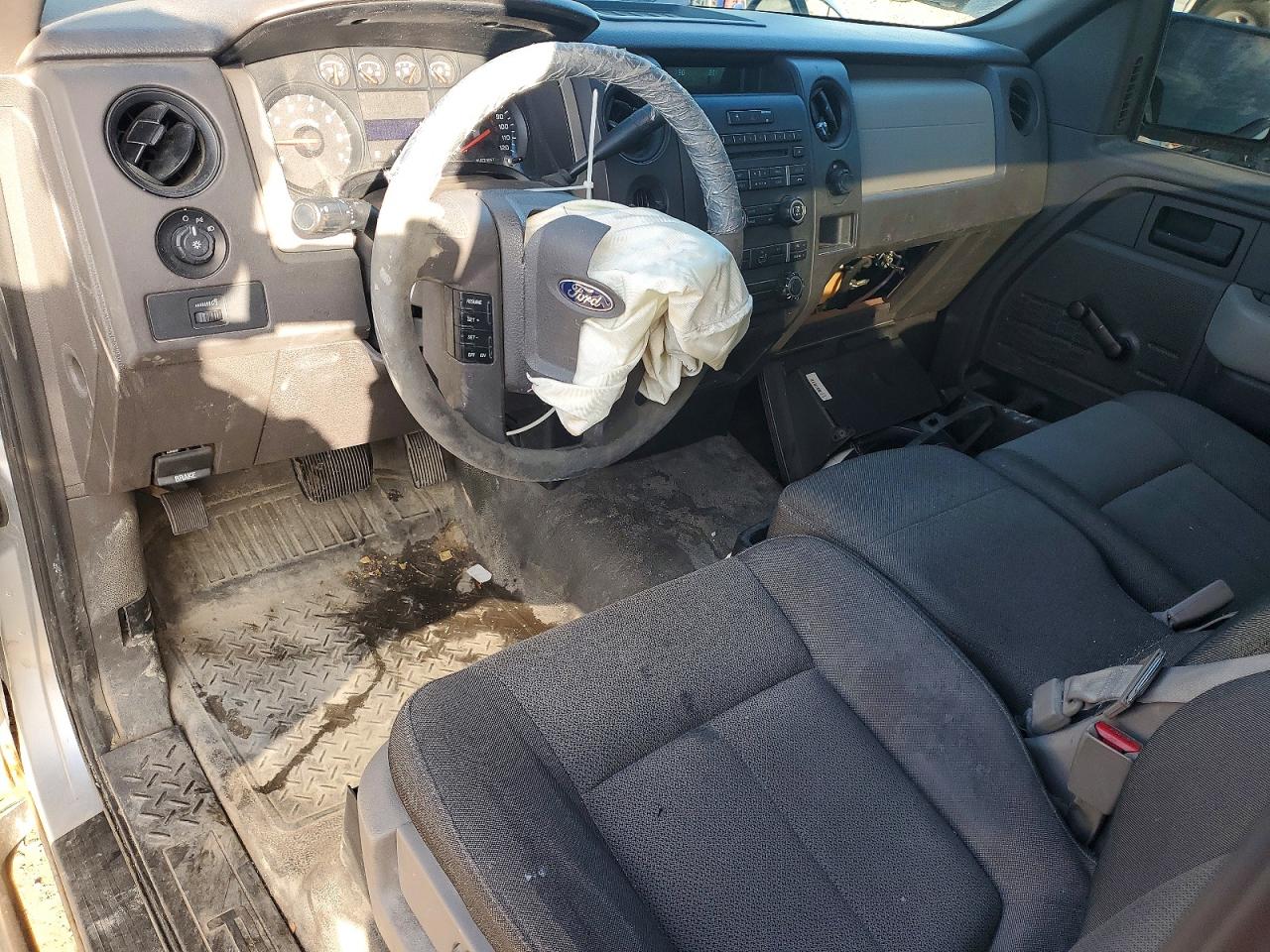 2010 Ford F150 Серебряный vin: 1FTMF1CW8AKA59874