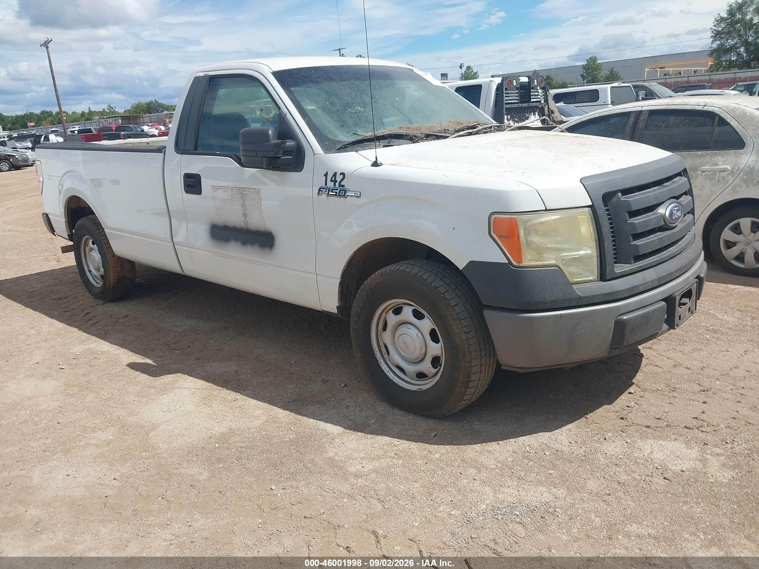 2010 Ford F-150 Stx/xl/xlt/xlt W/mid-box Prep White vin: 1FTMF1CW8AKE21282