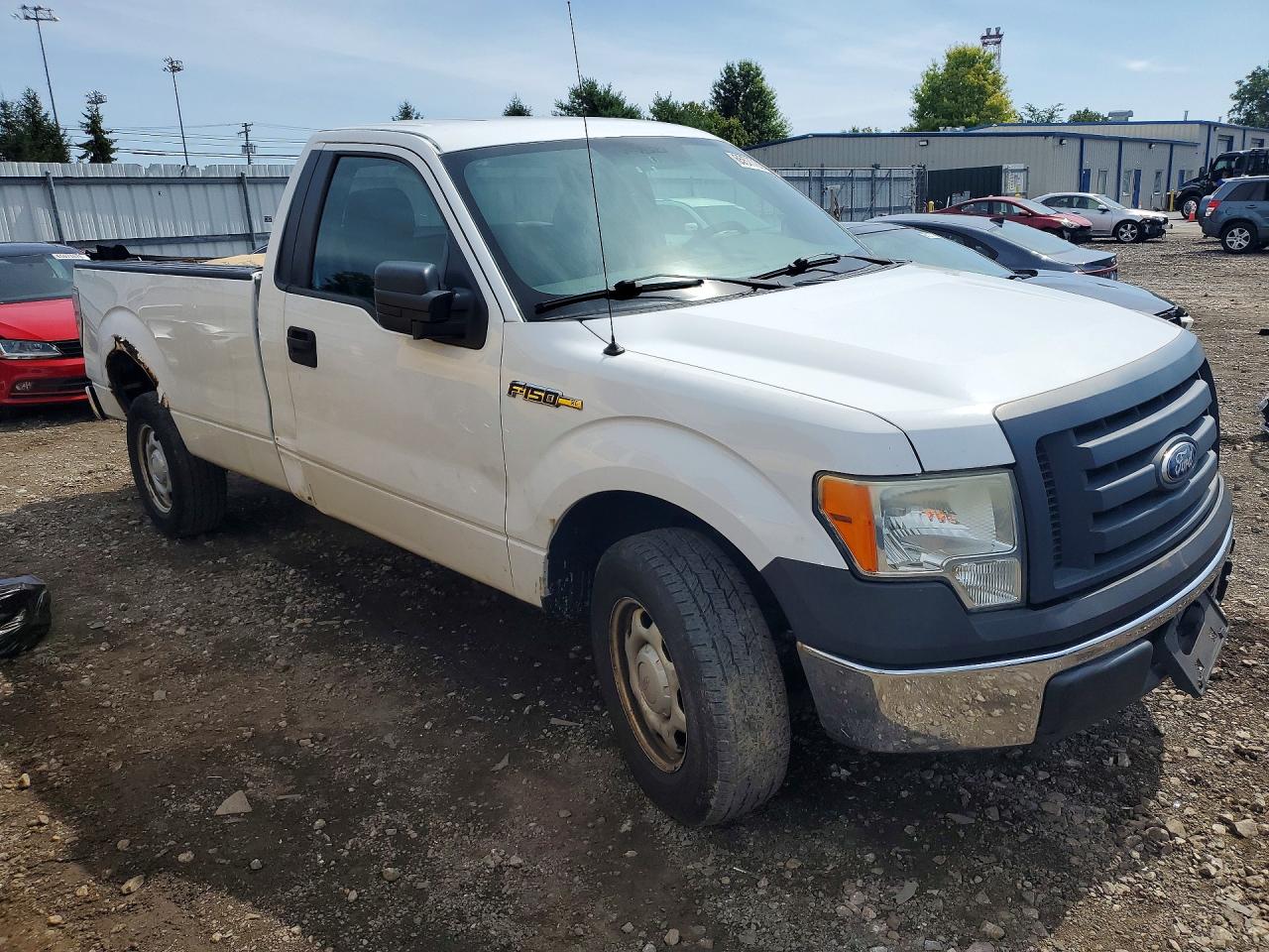 2010 Ford F150 White vin: 1FTMF1CW9AKB60437