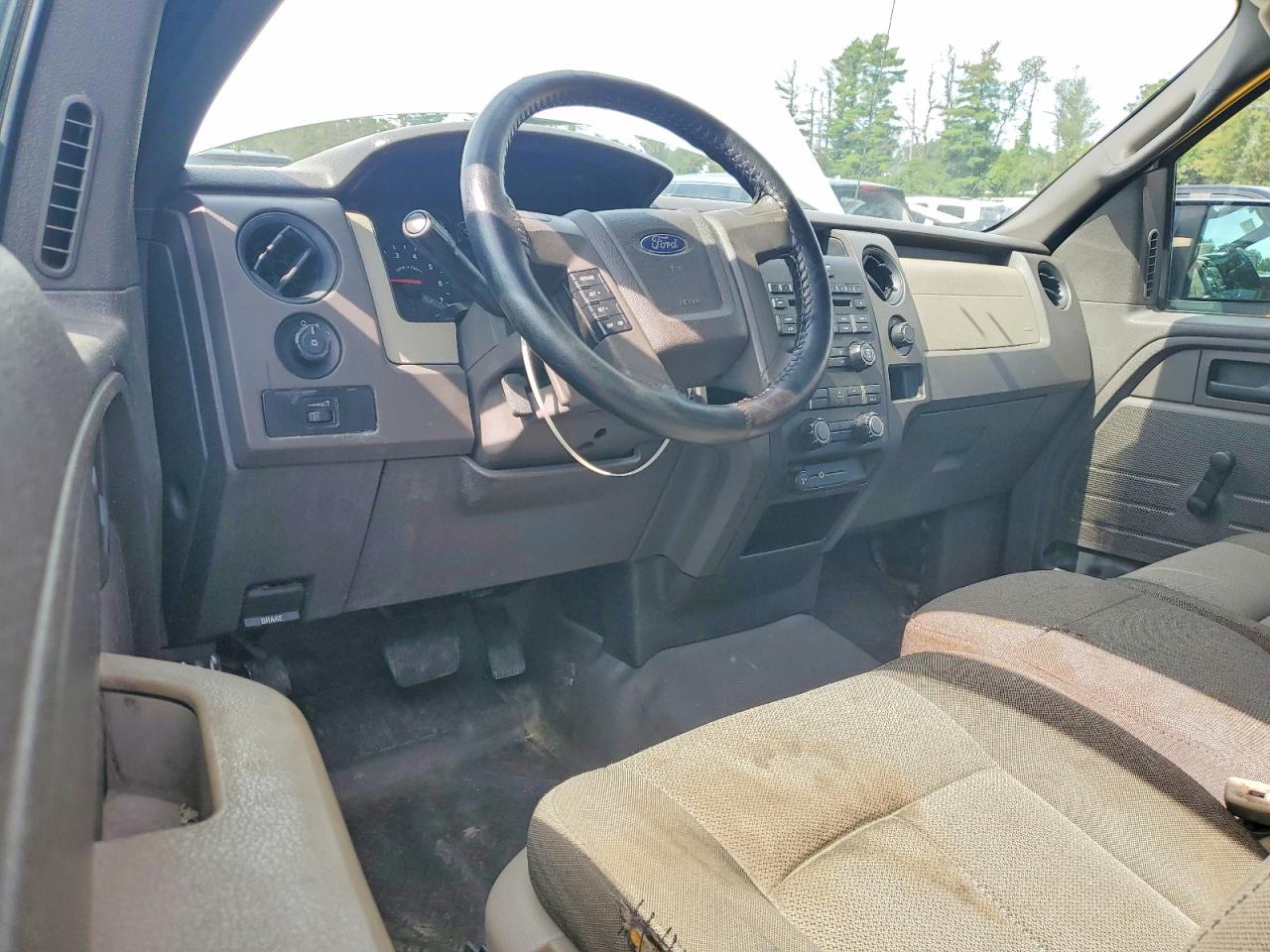 2010 Ford F150 White vin: 1FTMF1CW9AKB60437