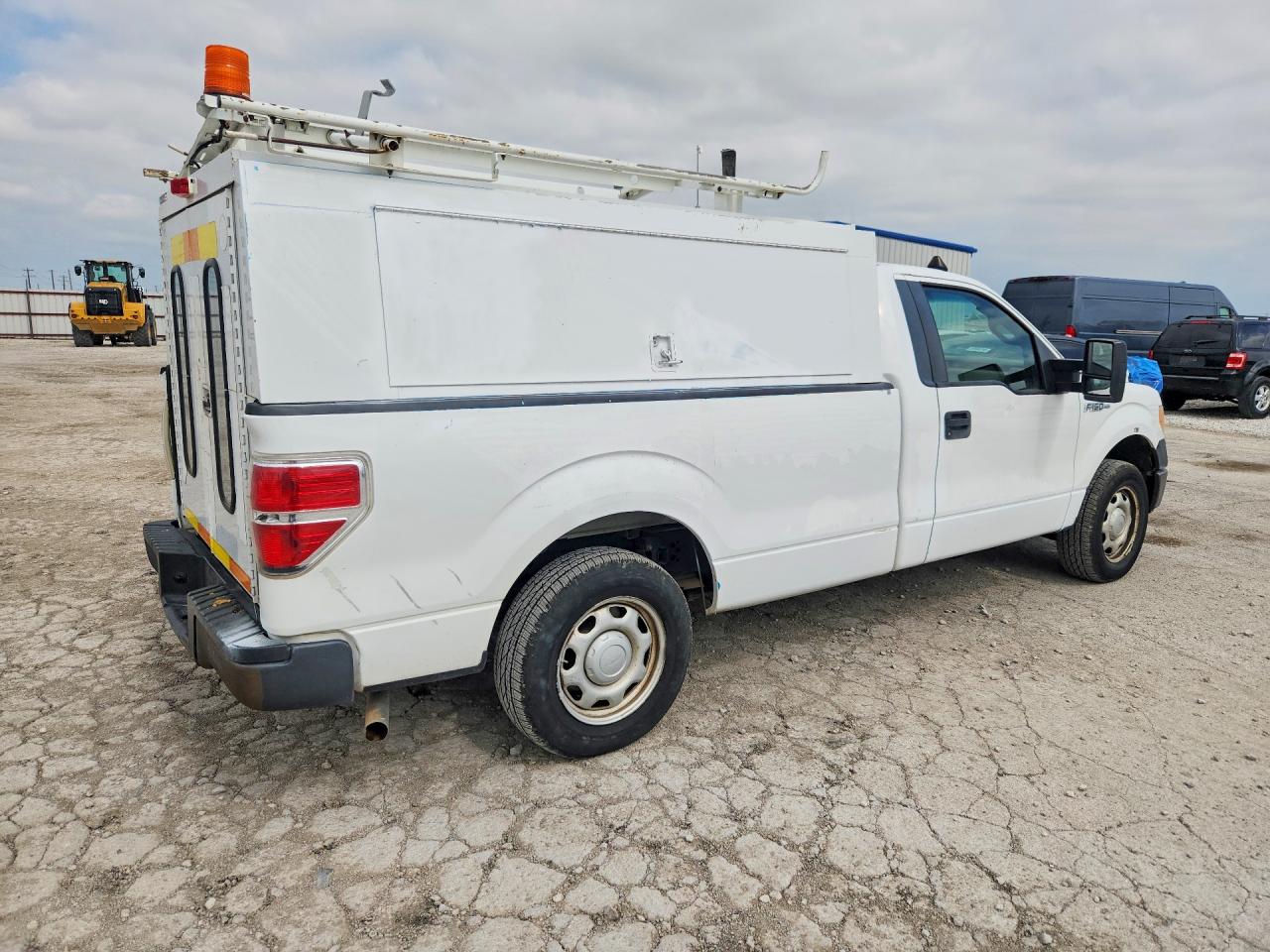 2010 Ford F150 Белый vin: 1FTMF1CWXAKB11067