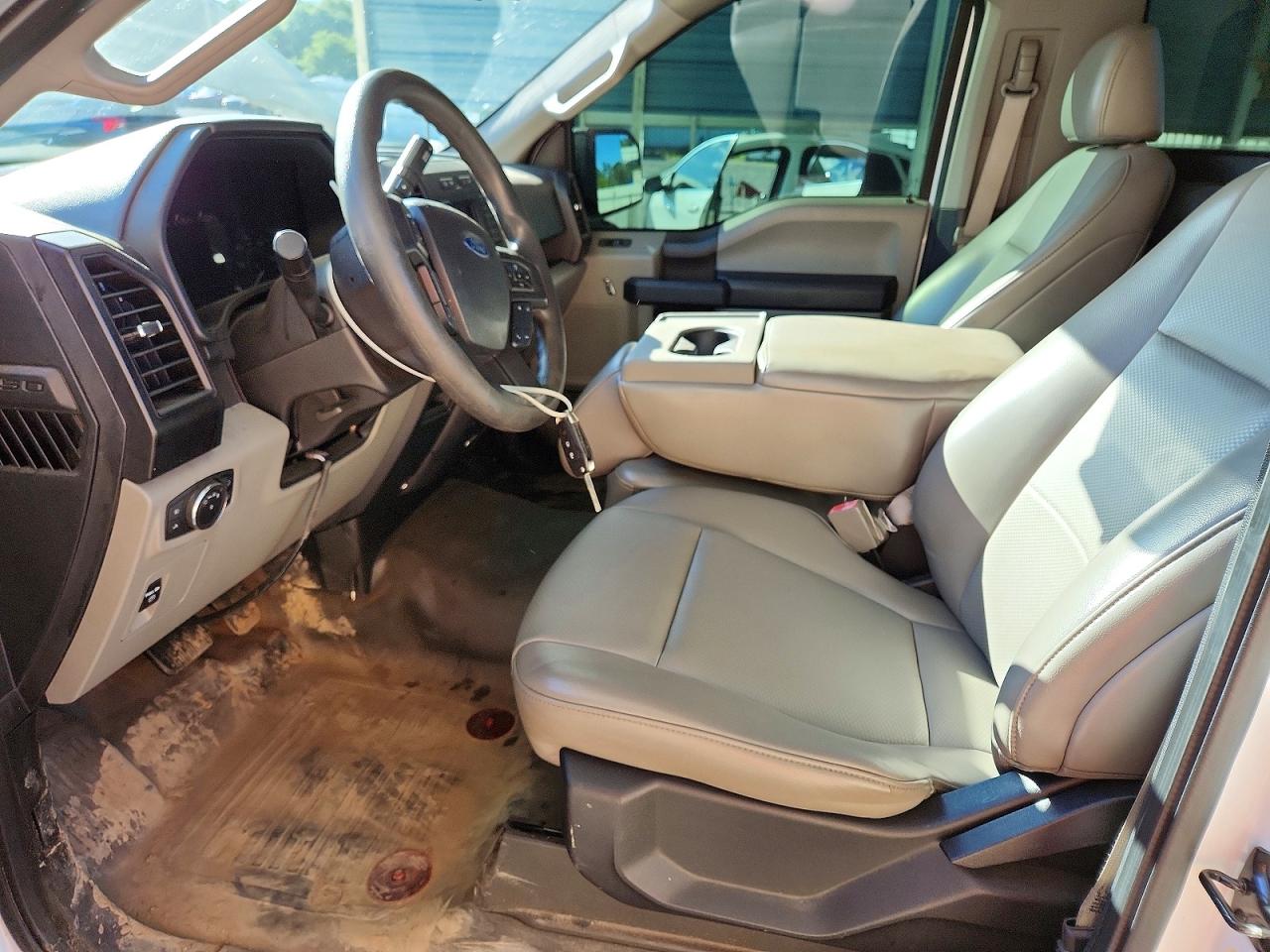 2018 Ford F150 White vin: 1FTMF1E50JKF49343