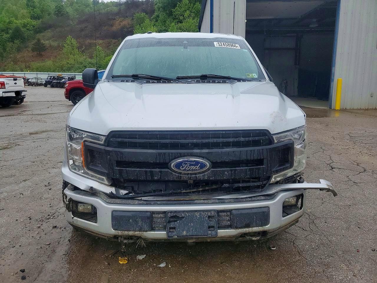2019 Ford F150 Silver vin: 1FTMF1E5XKKF13144