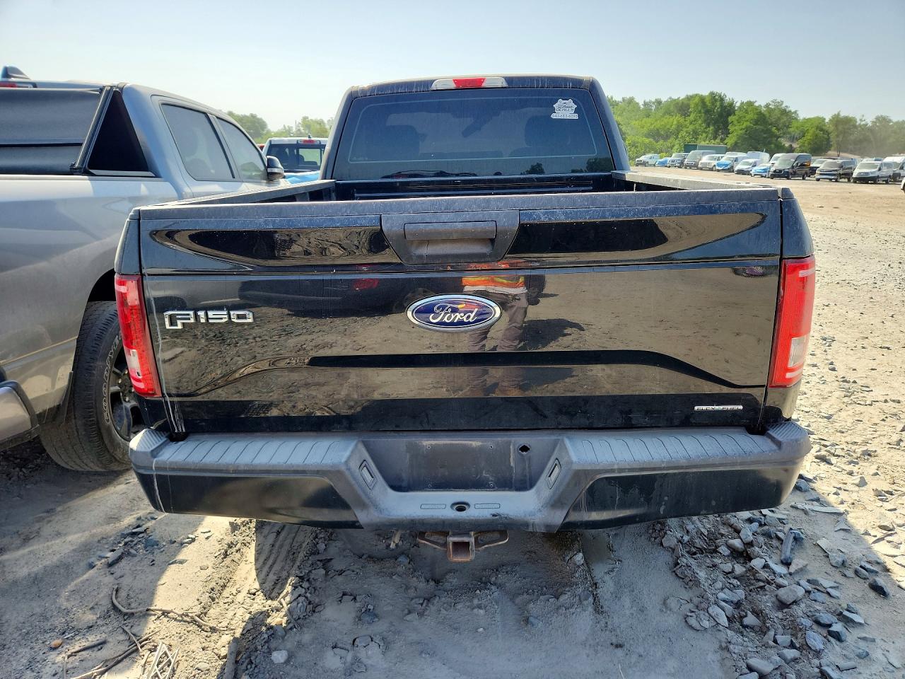 2015 Ford F150 Black vin: 1FTMF1E80FFA59964
