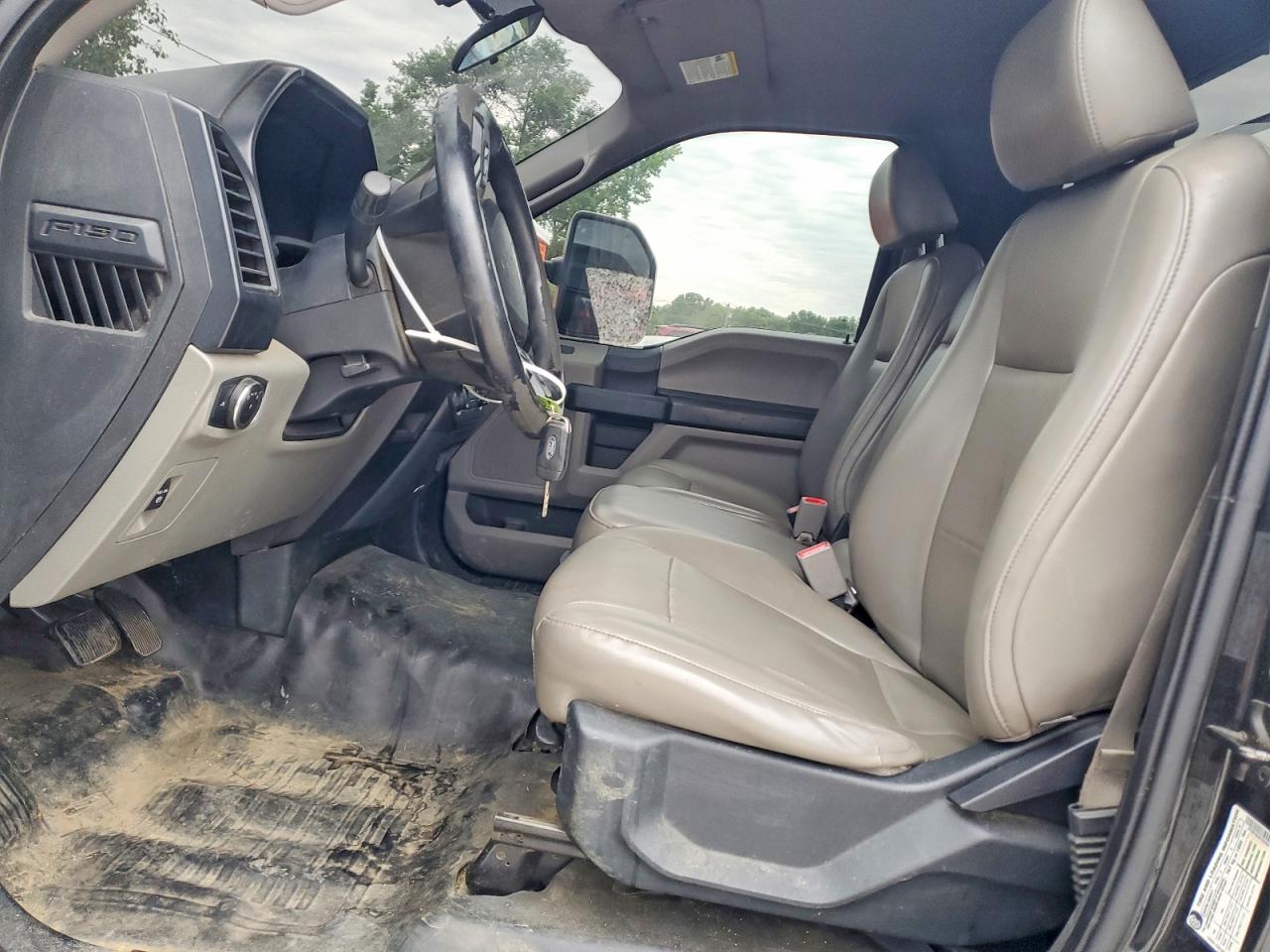 2015 Ford F150 Black vin: 1FTMF1E80FFA59964
