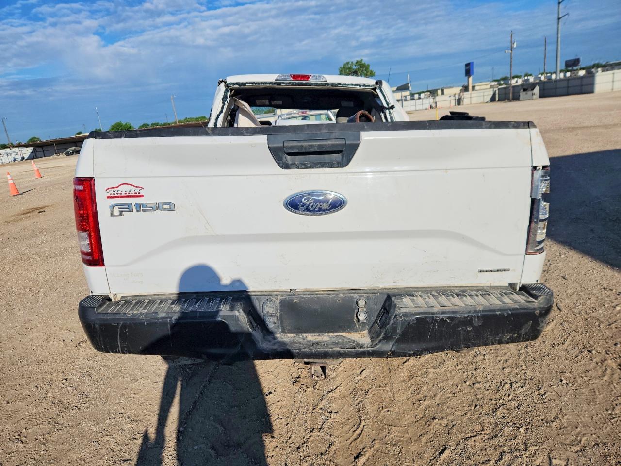 2017 Ford F150 White vin: 1FTMF1E82HFA09442