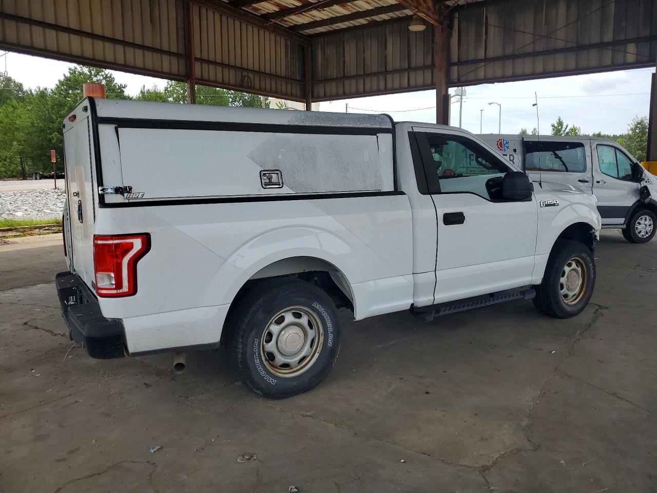 2015 Ford F150 White vin: 1FTMF1E84FFB08213