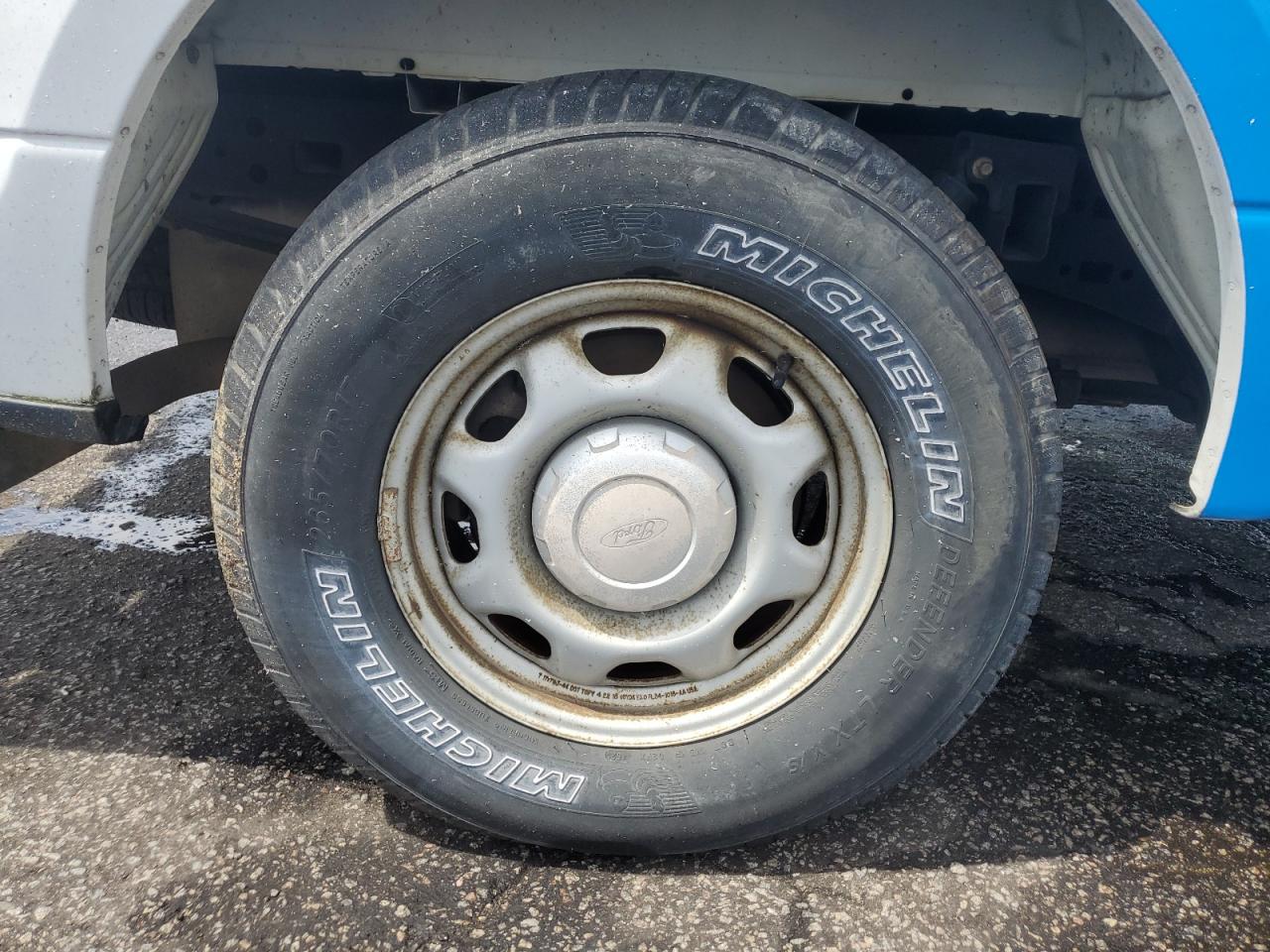 2015 Ford F150 White vin: 1FTMF1E84FFB08213 Damage: Right Rear Wheel, Rust, Repair Required
