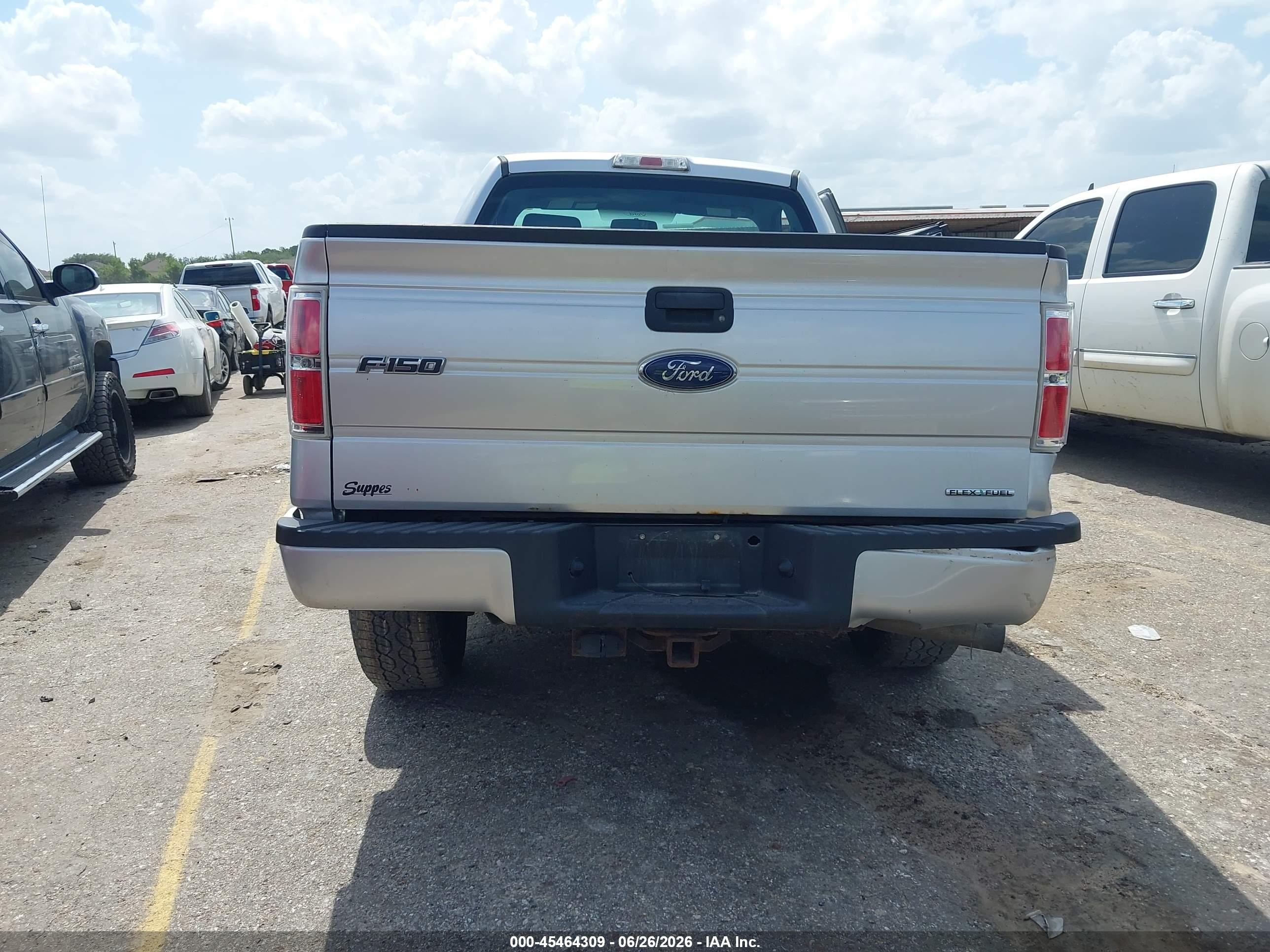 2013 Ford F-150 Stx/xl/xlt Silver vin: 1FTMF1EF1DFD65812