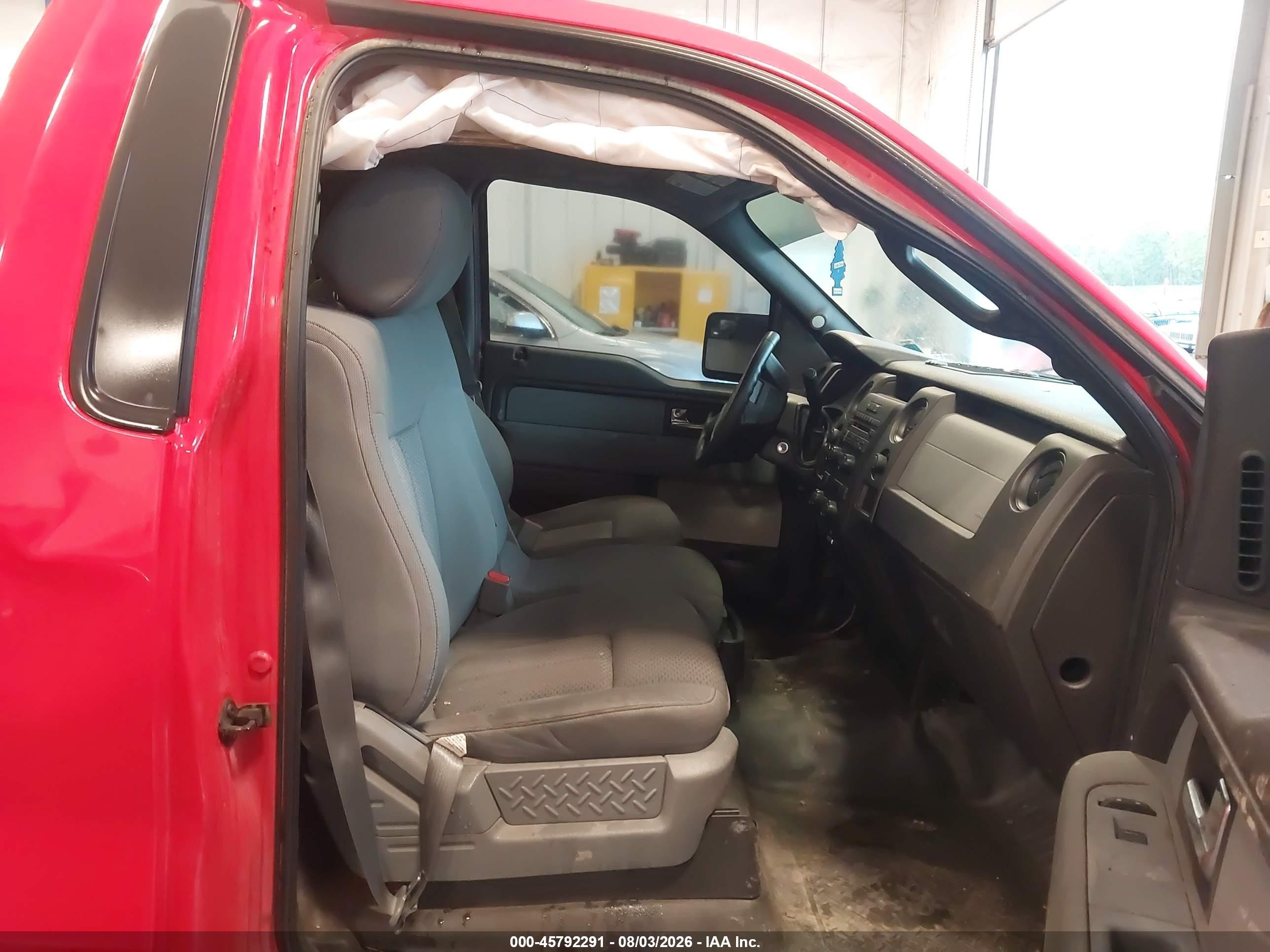 2014 Ford F-150 Stx Red vin: 1FTMF1EF2EFB13956