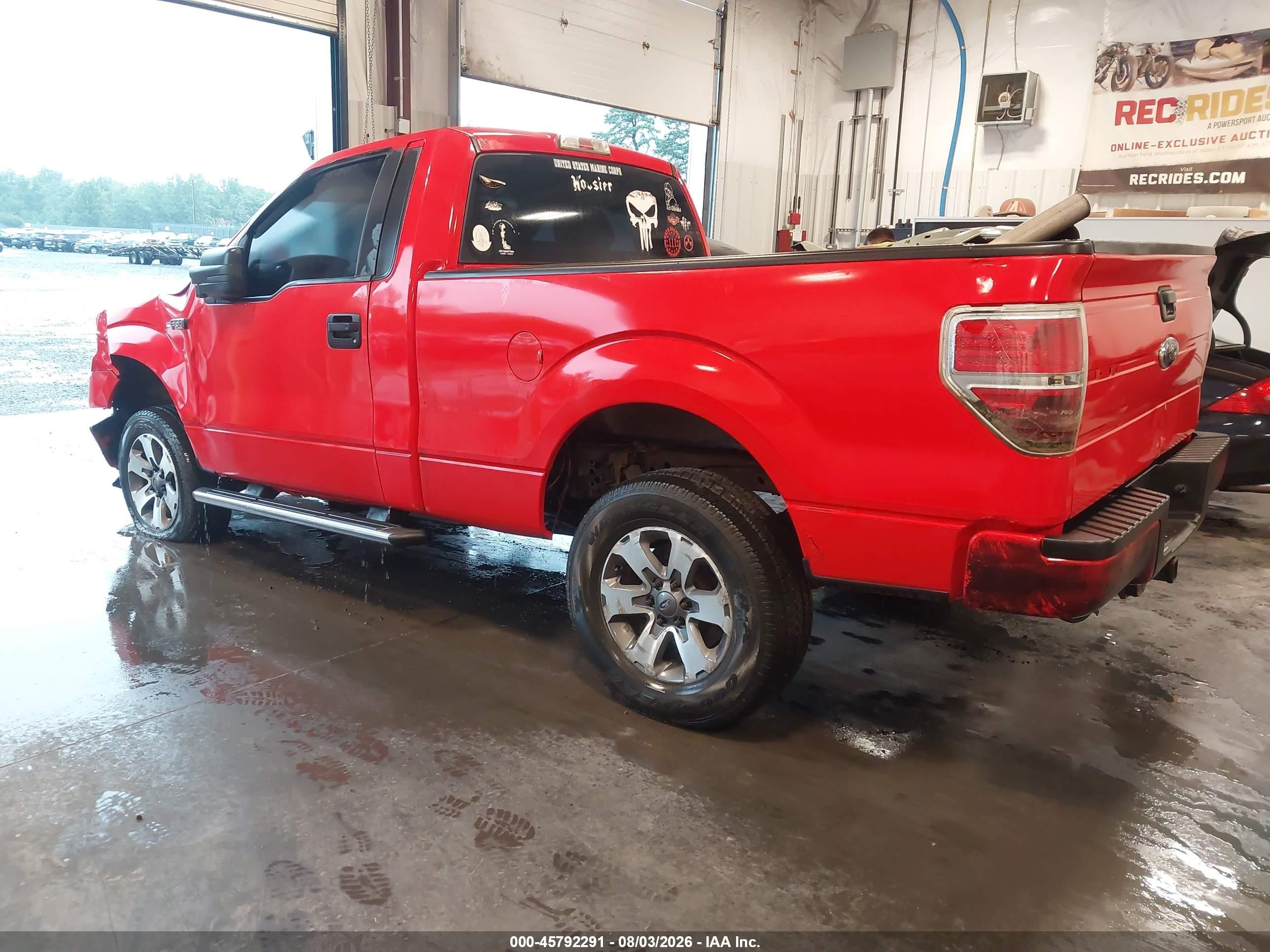 2014 Ford F-150 Stx Red vin: 1FTMF1EF2EFB13956