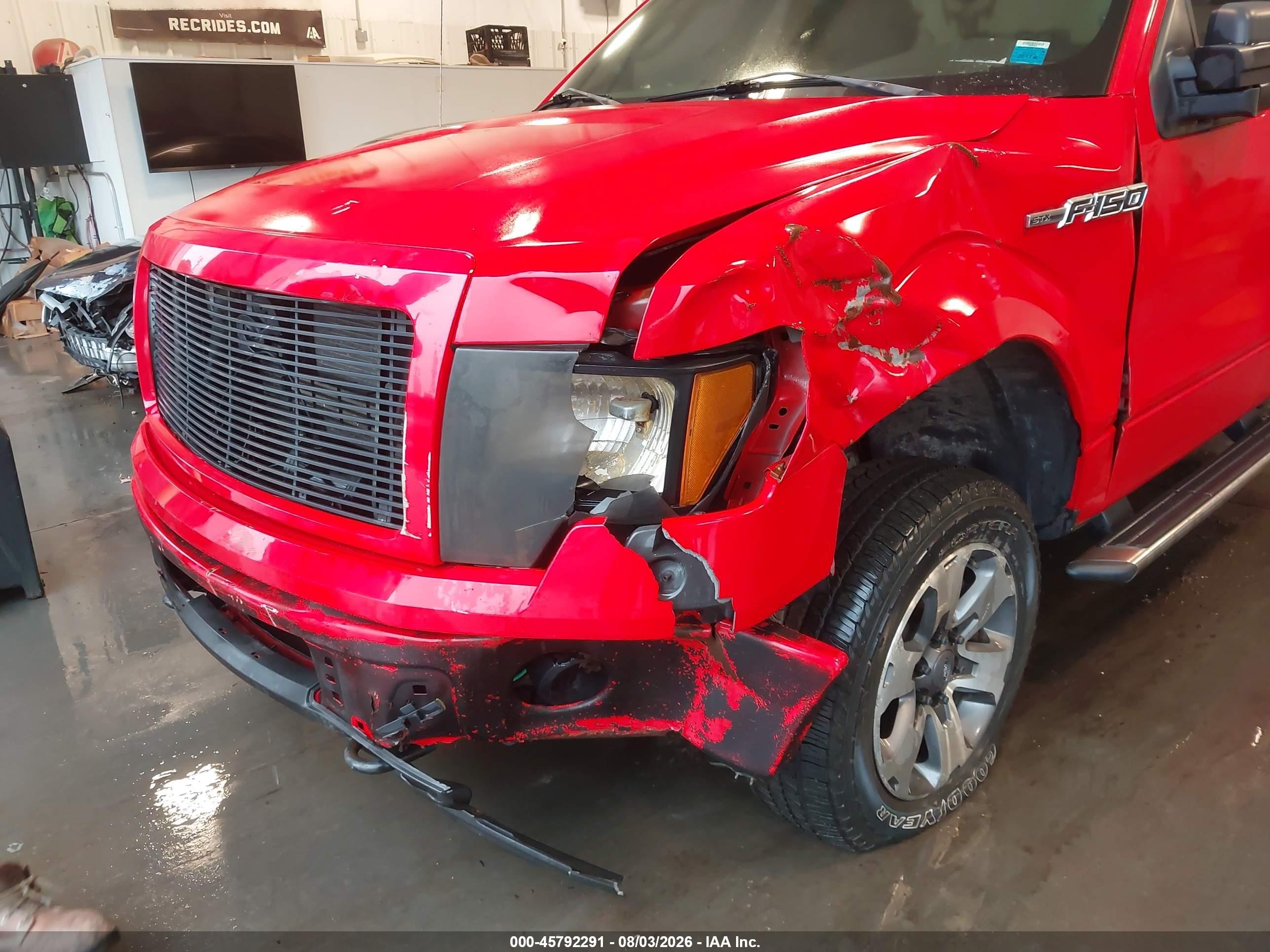 2014 Ford F-150 Stx Red vin: 1FTMF1EF2EFB13956