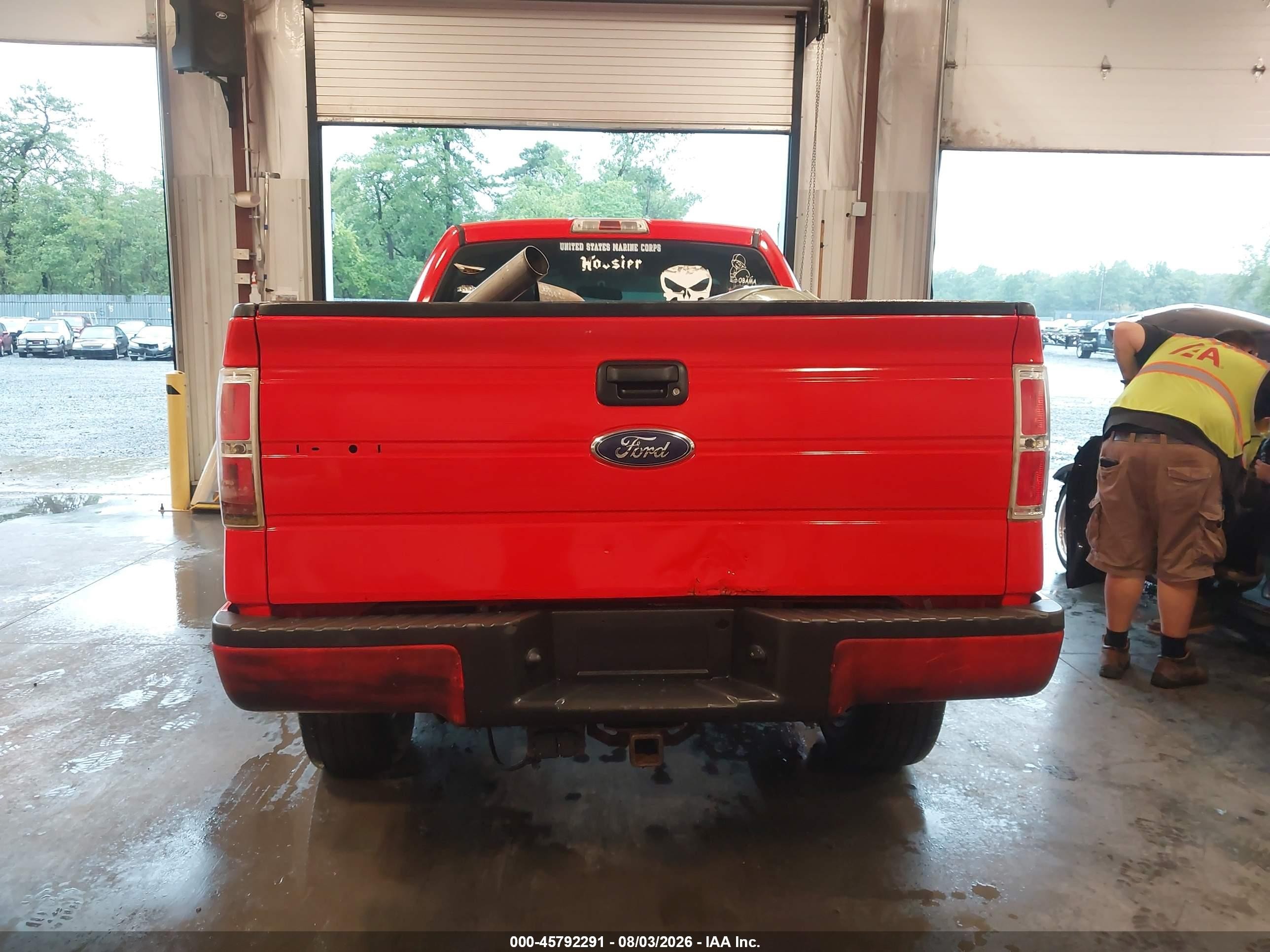 2014 Ford F-150 Stx Red vin: 1FTMF1EF2EFB13956