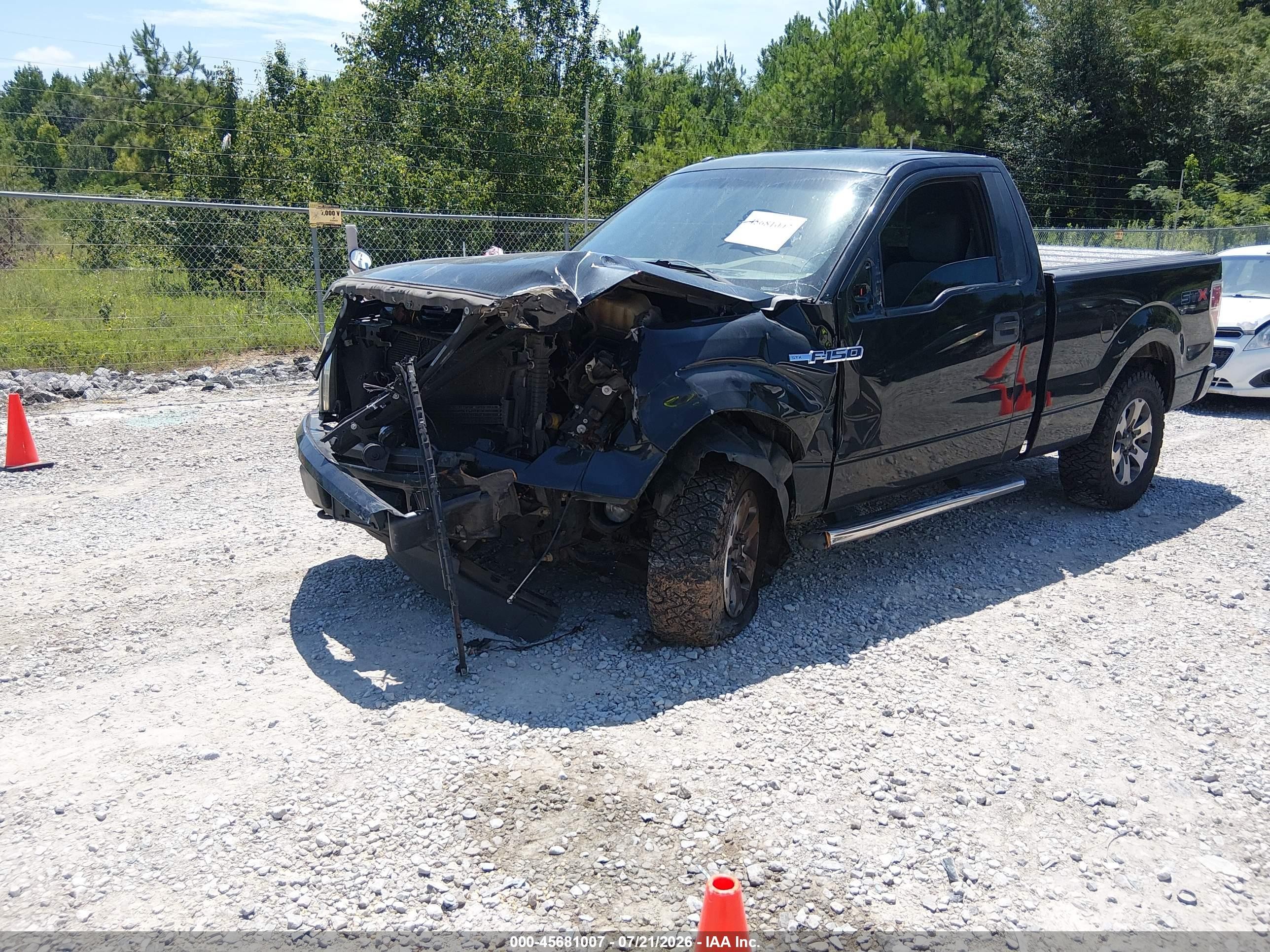 2013 Ford F-150 Stx Black vin: 1FTMF1EF3DKE96148