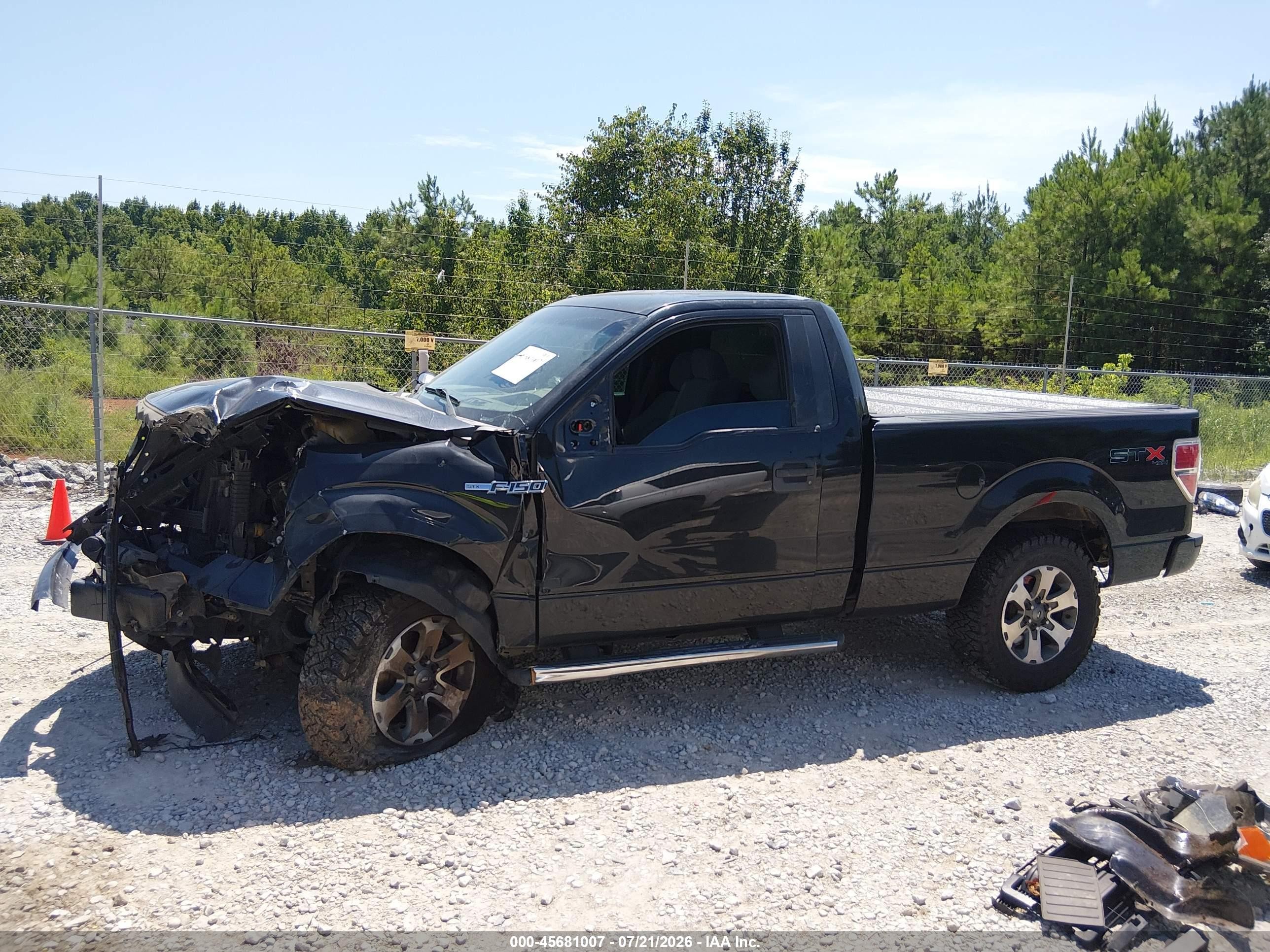 2013 Ford F-150 Stx Black vin: 1FTMF1EF3DKE96148