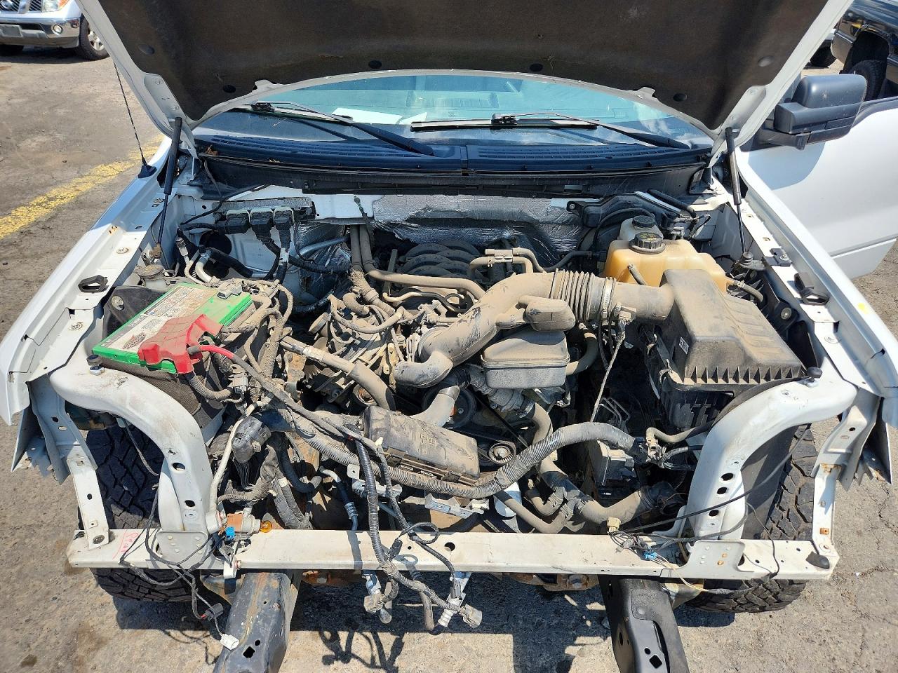 2013 Ford F150 Белый vin: 1FTMF1EF5DFA85004