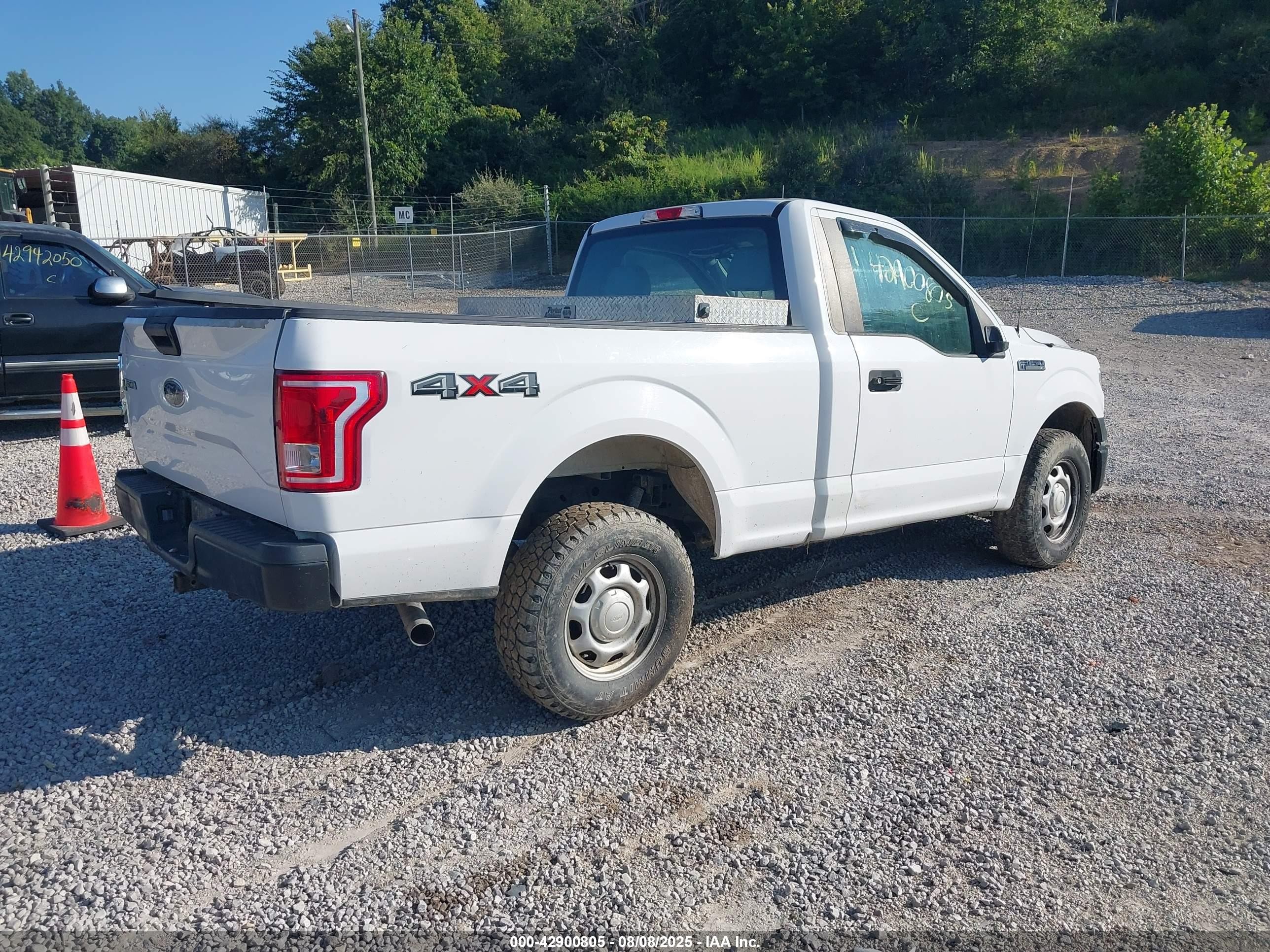 2017 Ford F-150 Xl White vin: 1FTMF1EF7HKC86724