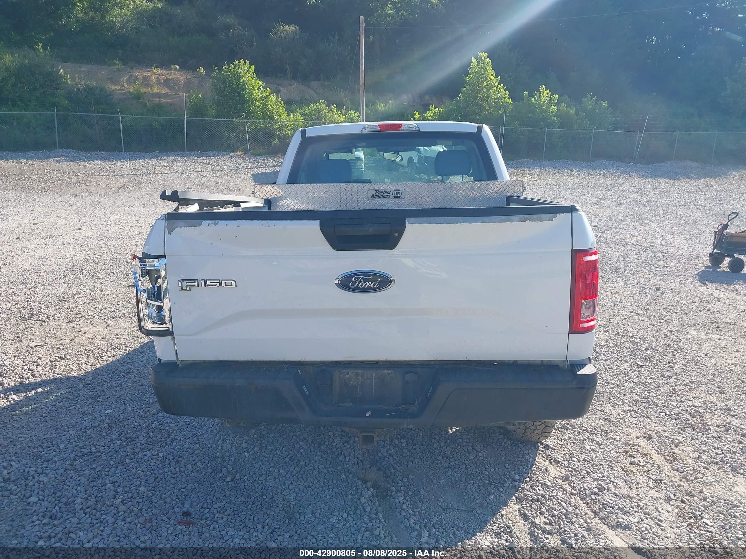 2017 Ford F-150 Xl White vin: 1FTMF1EF7HKC86724