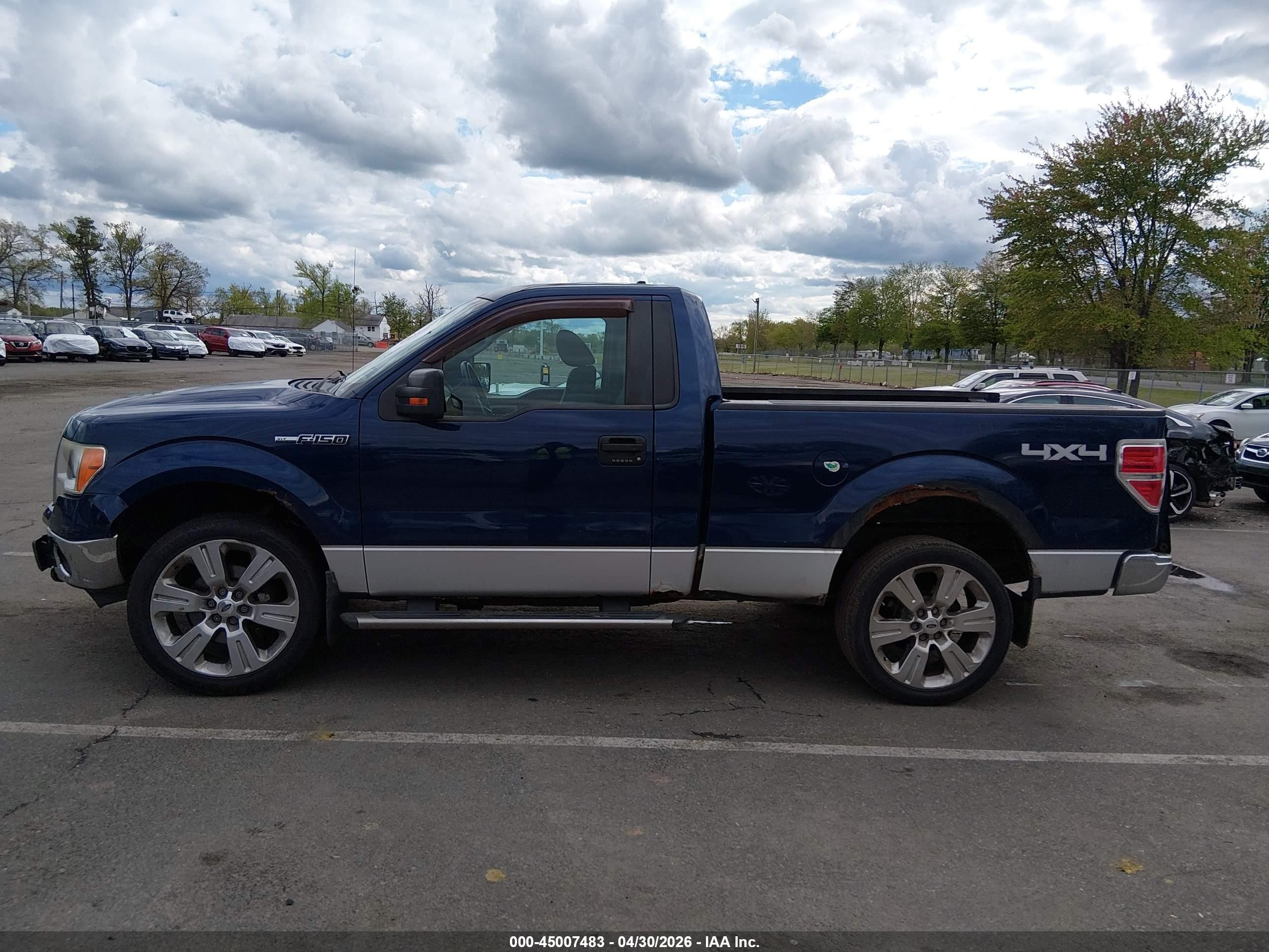2011 Ford F-150 Xlt Dark Blue vin: 1FTMF1EM0BFB80002